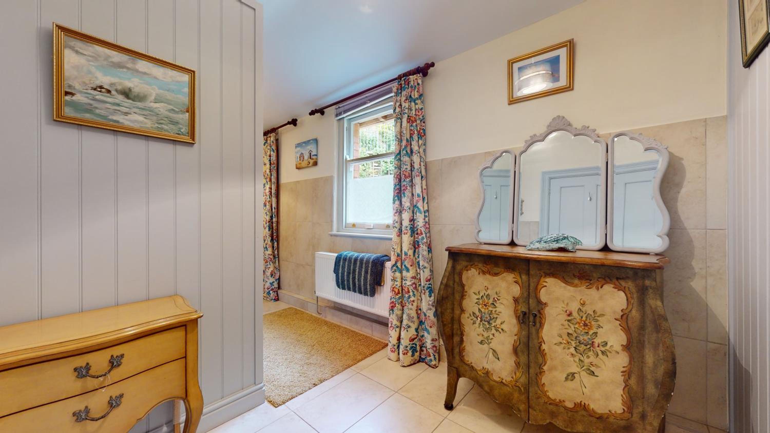 Elgin Tower apartment