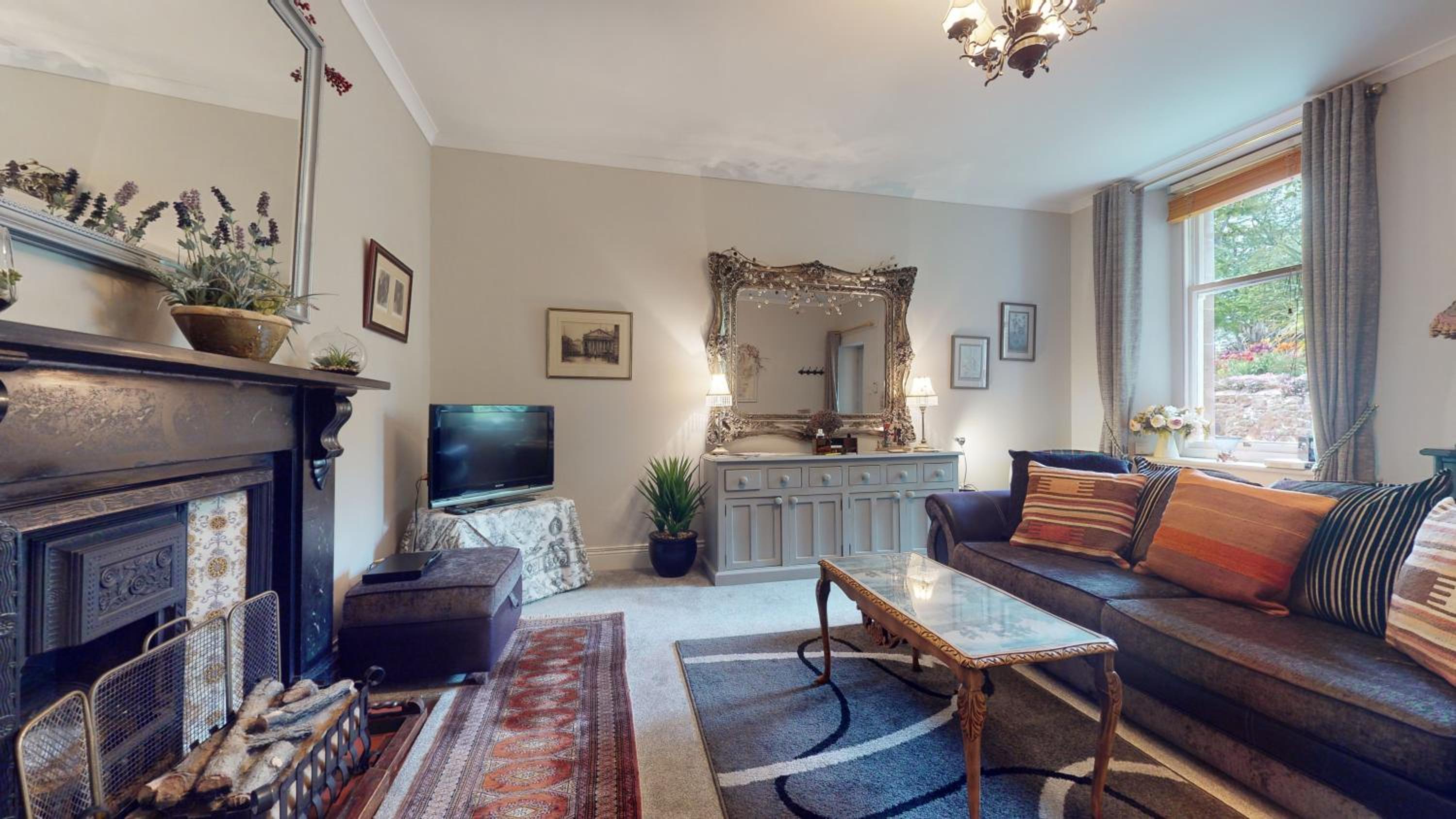 Elgin Tower apartment