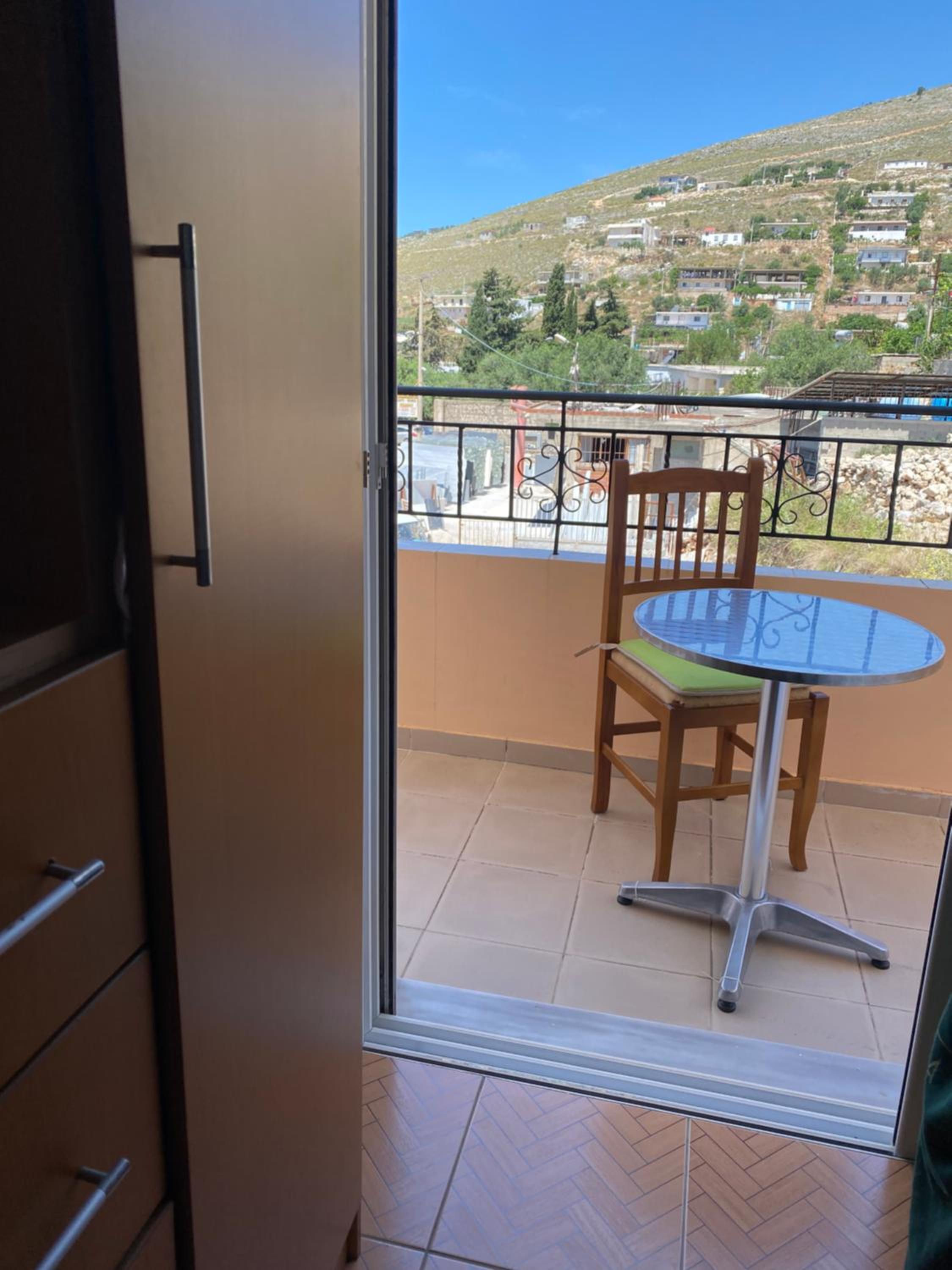 Vila Isufi