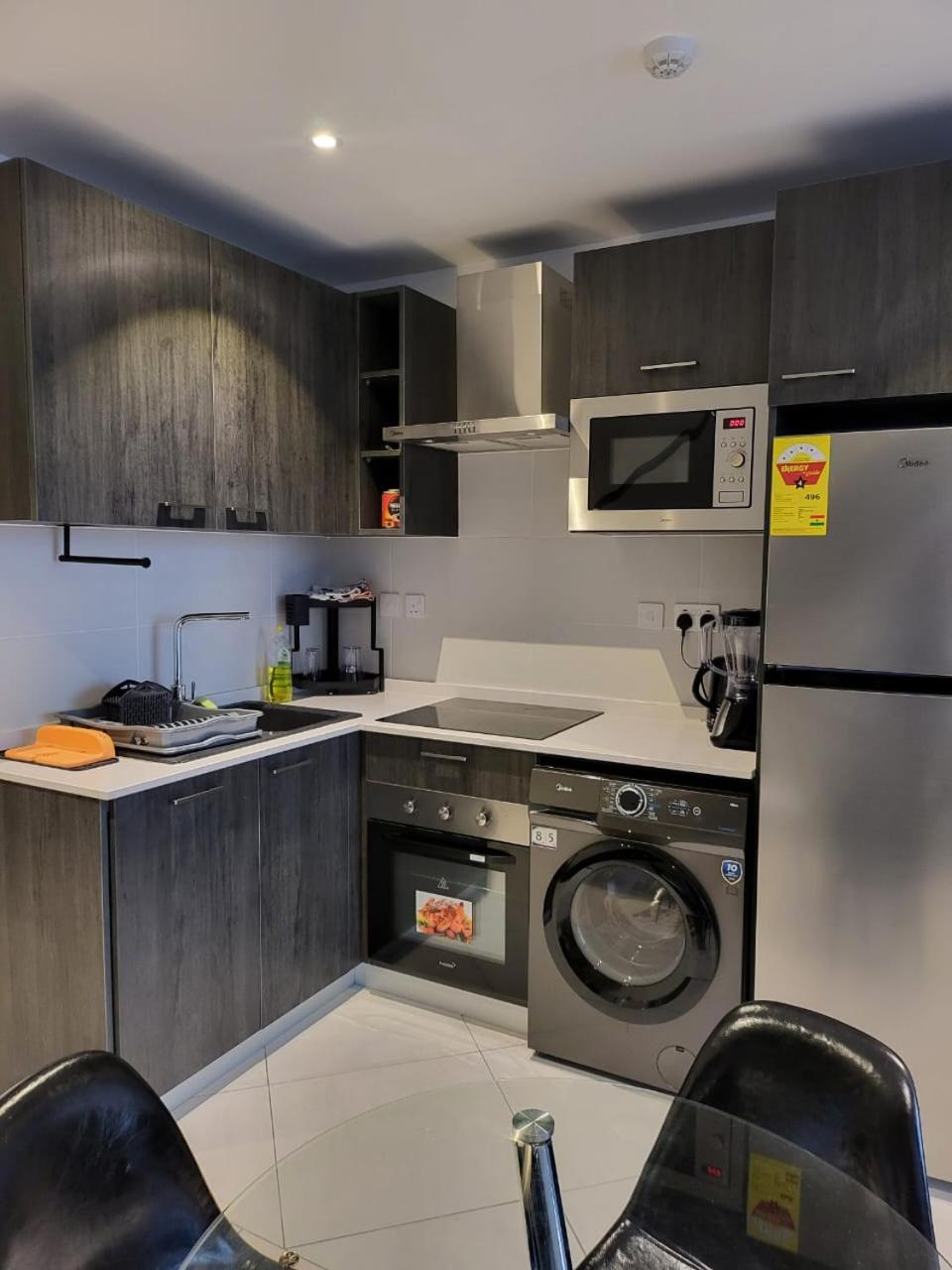 Loft-Style Apartment in Airport view 2