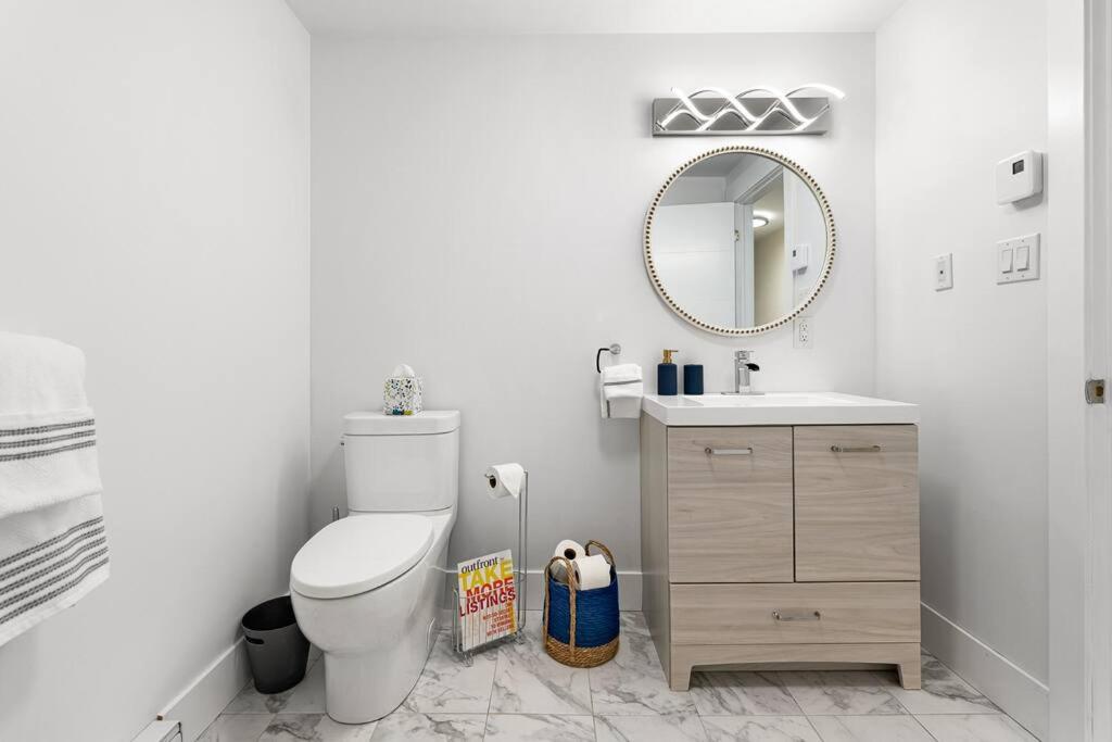 Beautiful 1 bedroom apartment - private entrance