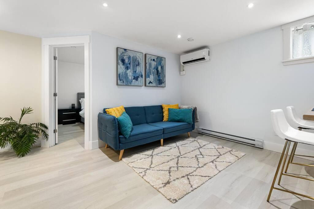 Beautiful 1 bedroom apartment - private entrance
