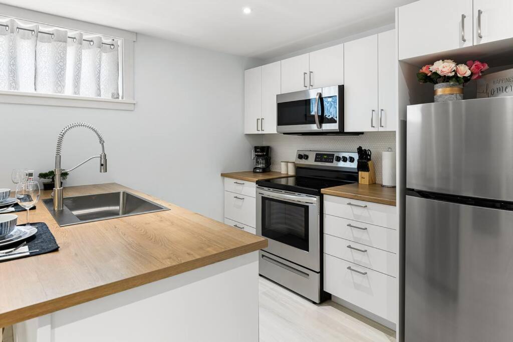 Beautiful 1 bedroom apartment - private entrance