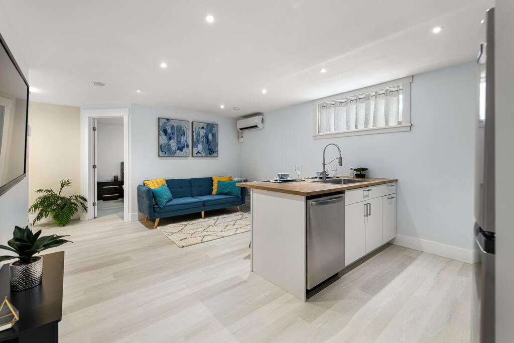 Beautiful 1 bedroom apartment - private entrance