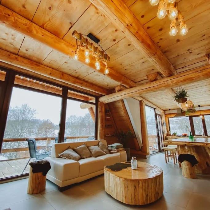 Aframehouse