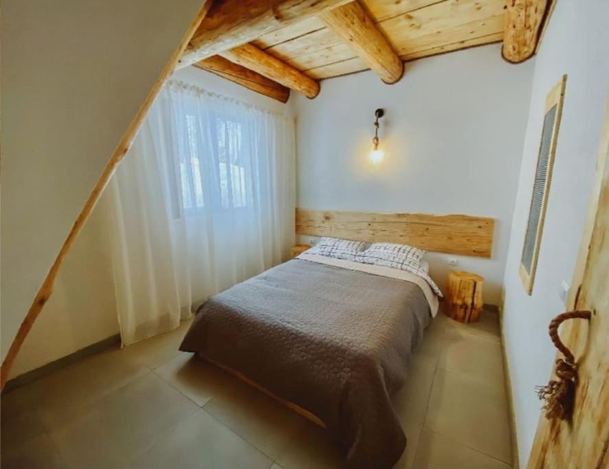 Aframehouse