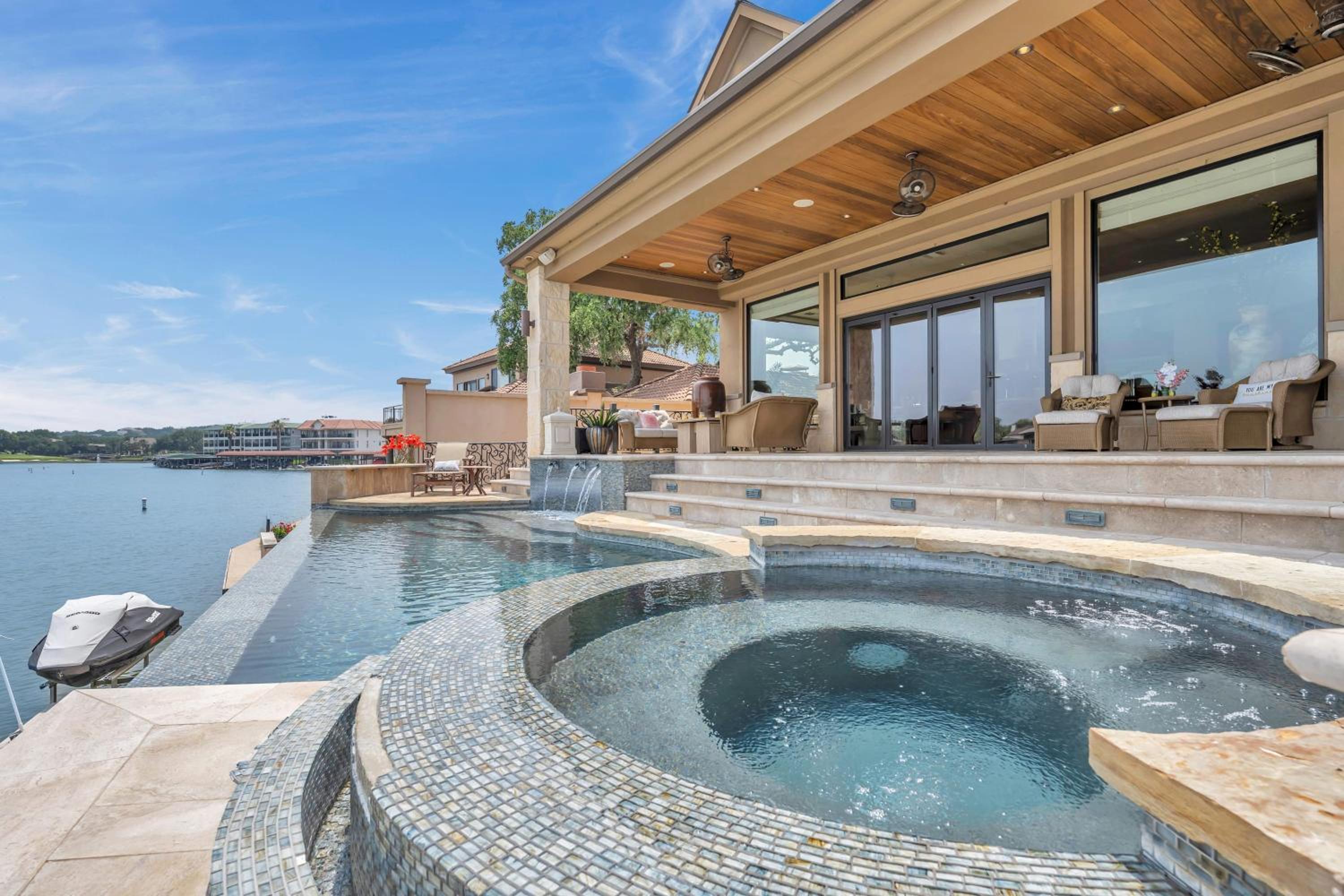 The Villa on Matern New Listing view 3
