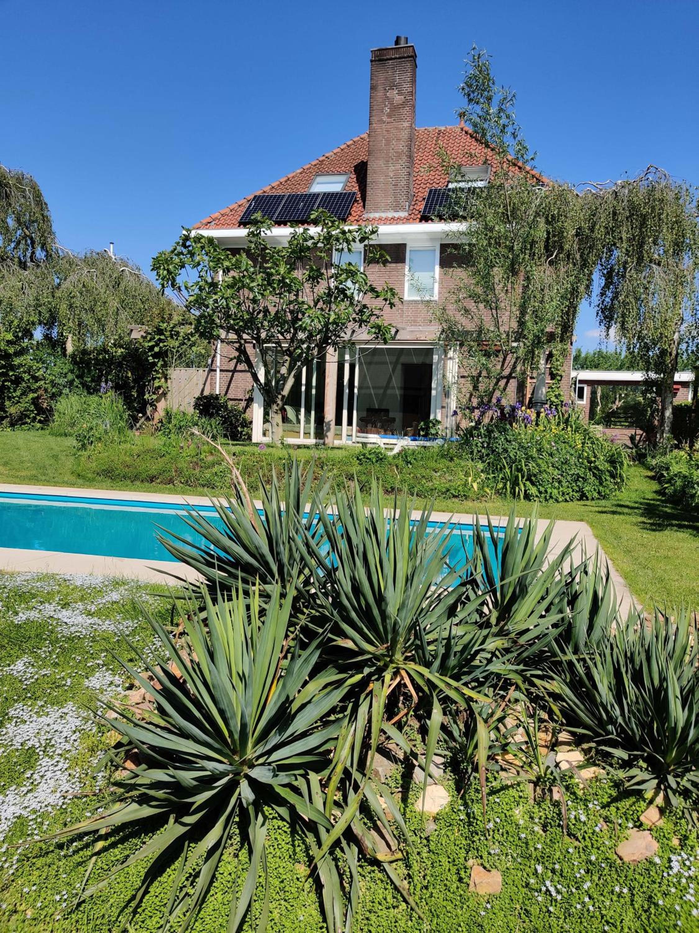 Directors room Swimmingpool Ecolodge Tilburg