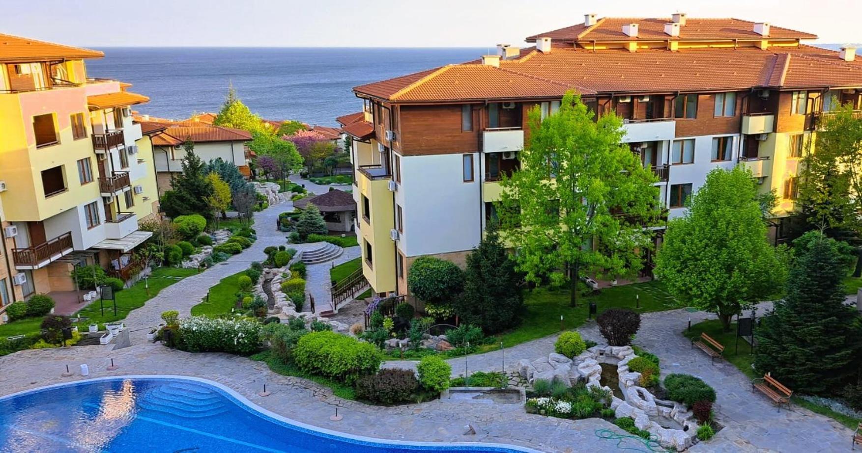 Patrick's apartments - Garden of Eden - Sea view