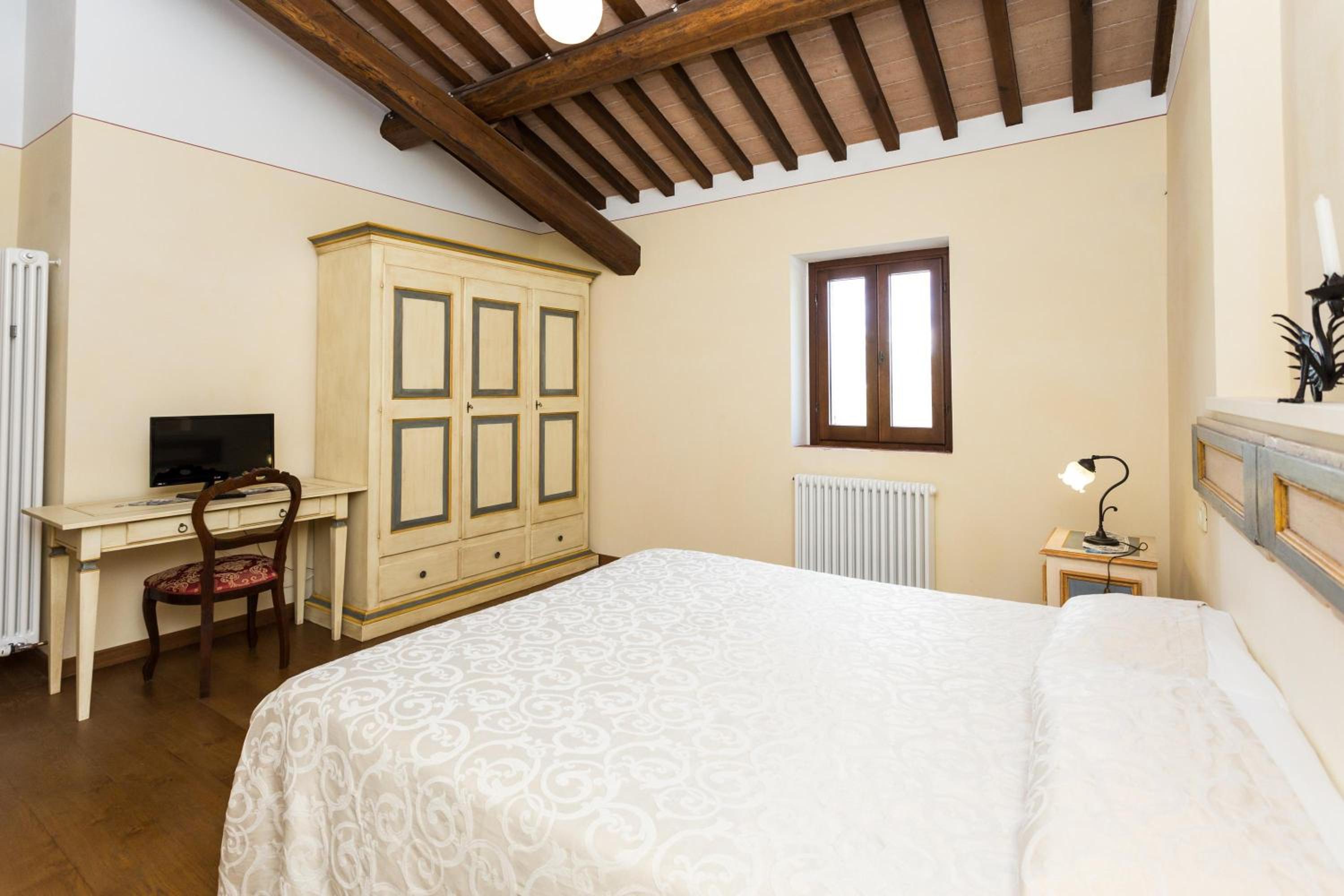Borgo Colognola - Dimora Storica