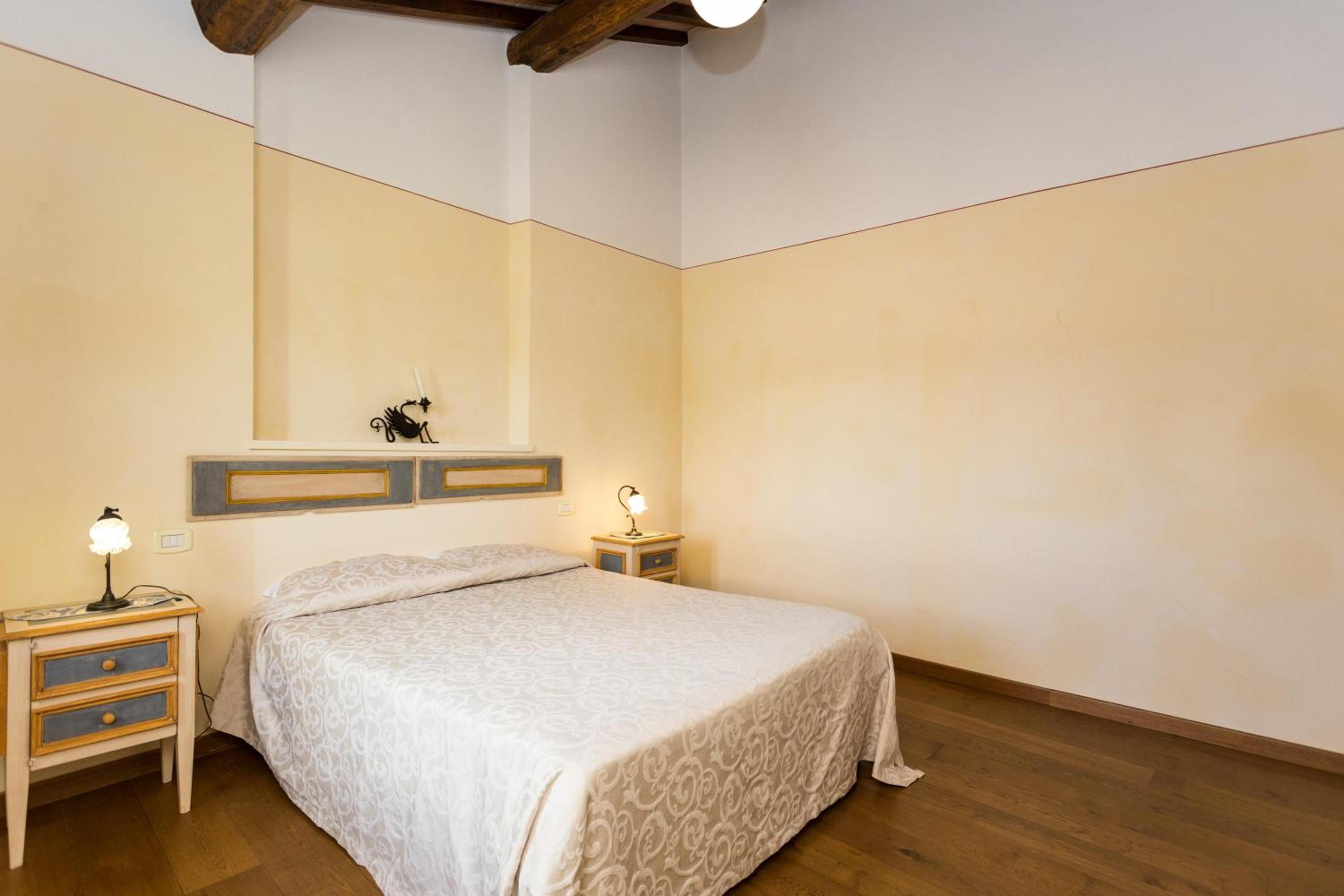 Borgo Colognola - Dimora Storica