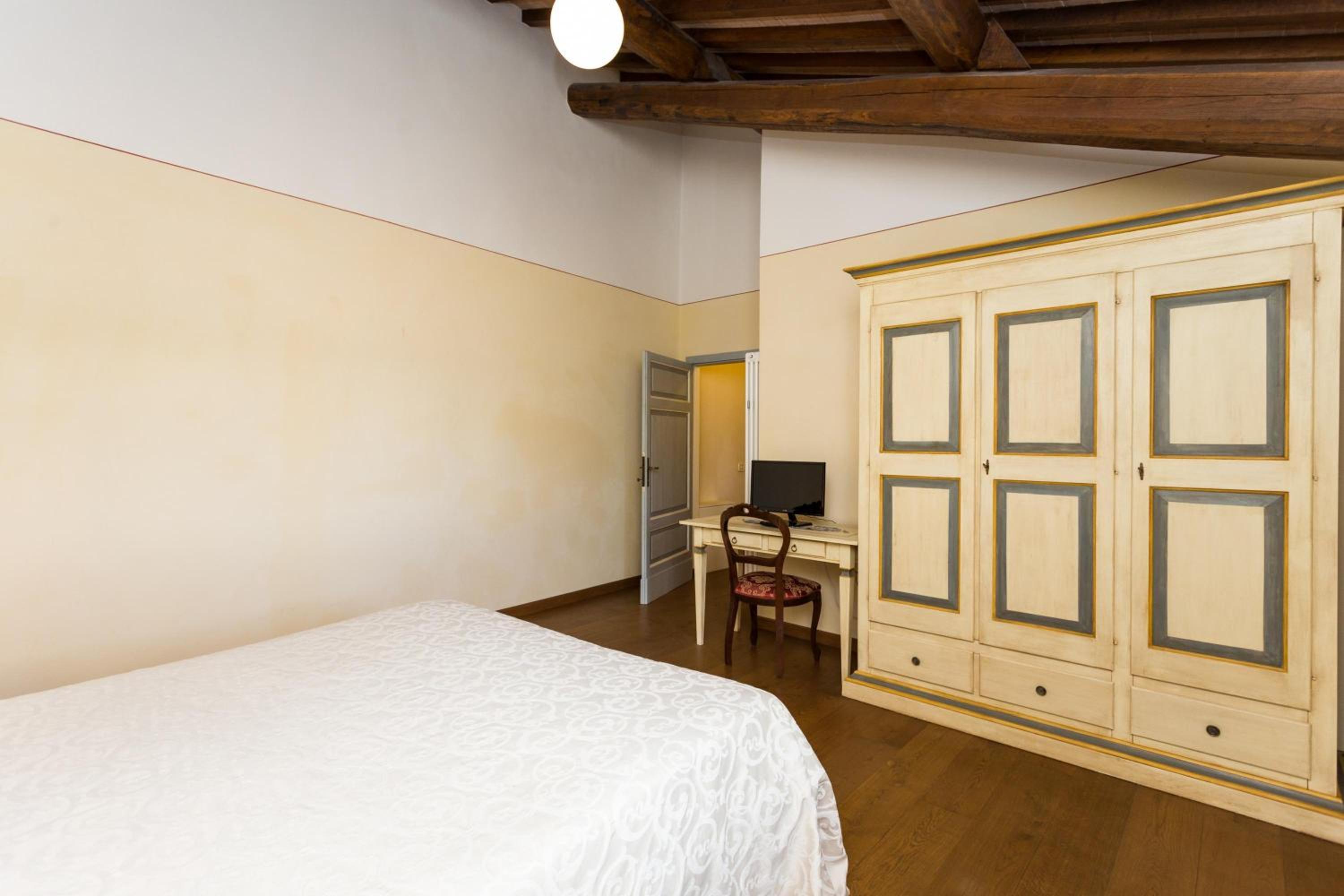 Borgo Colognola - Dimora Storica