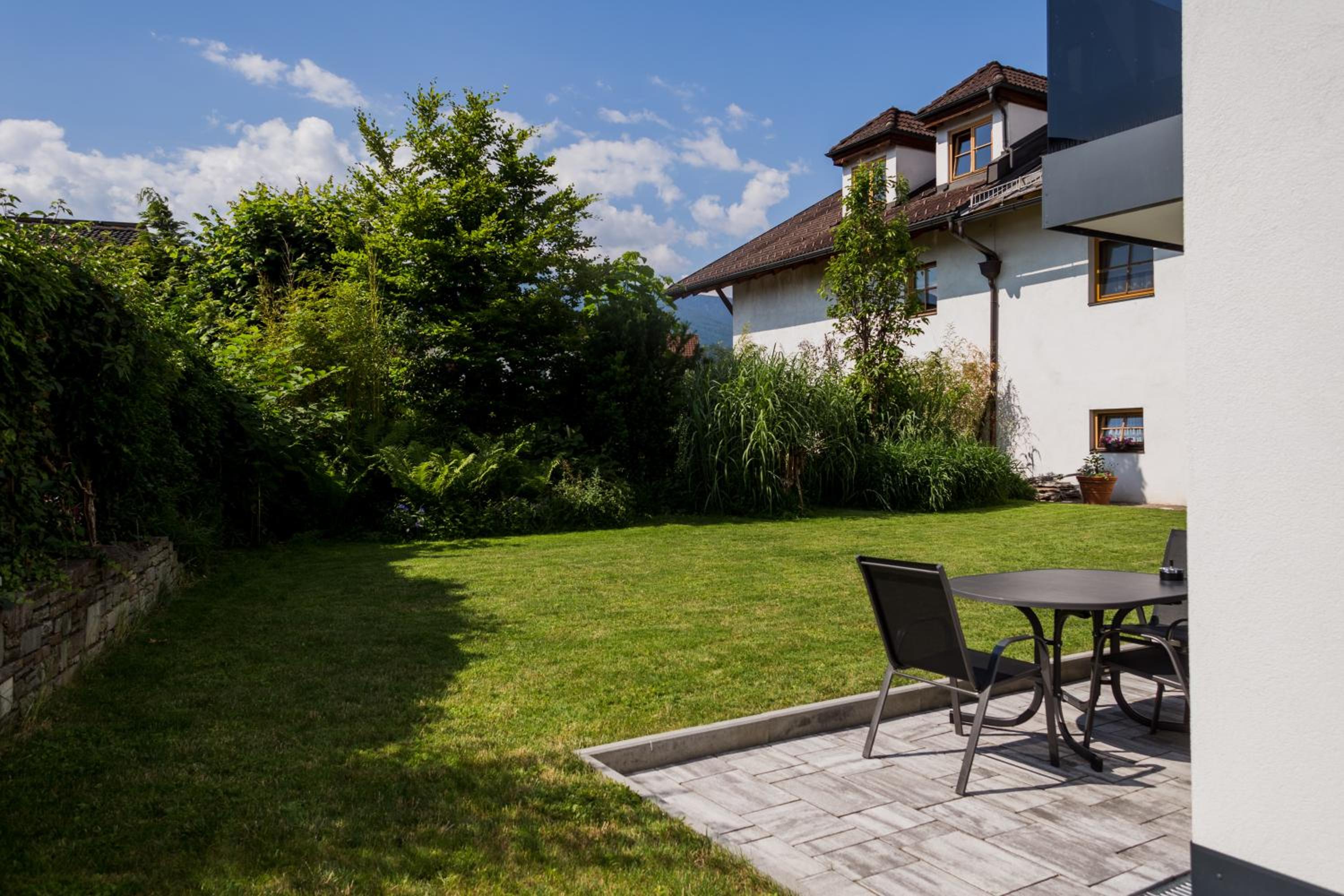 Moderne Wohnung mit Terrasse