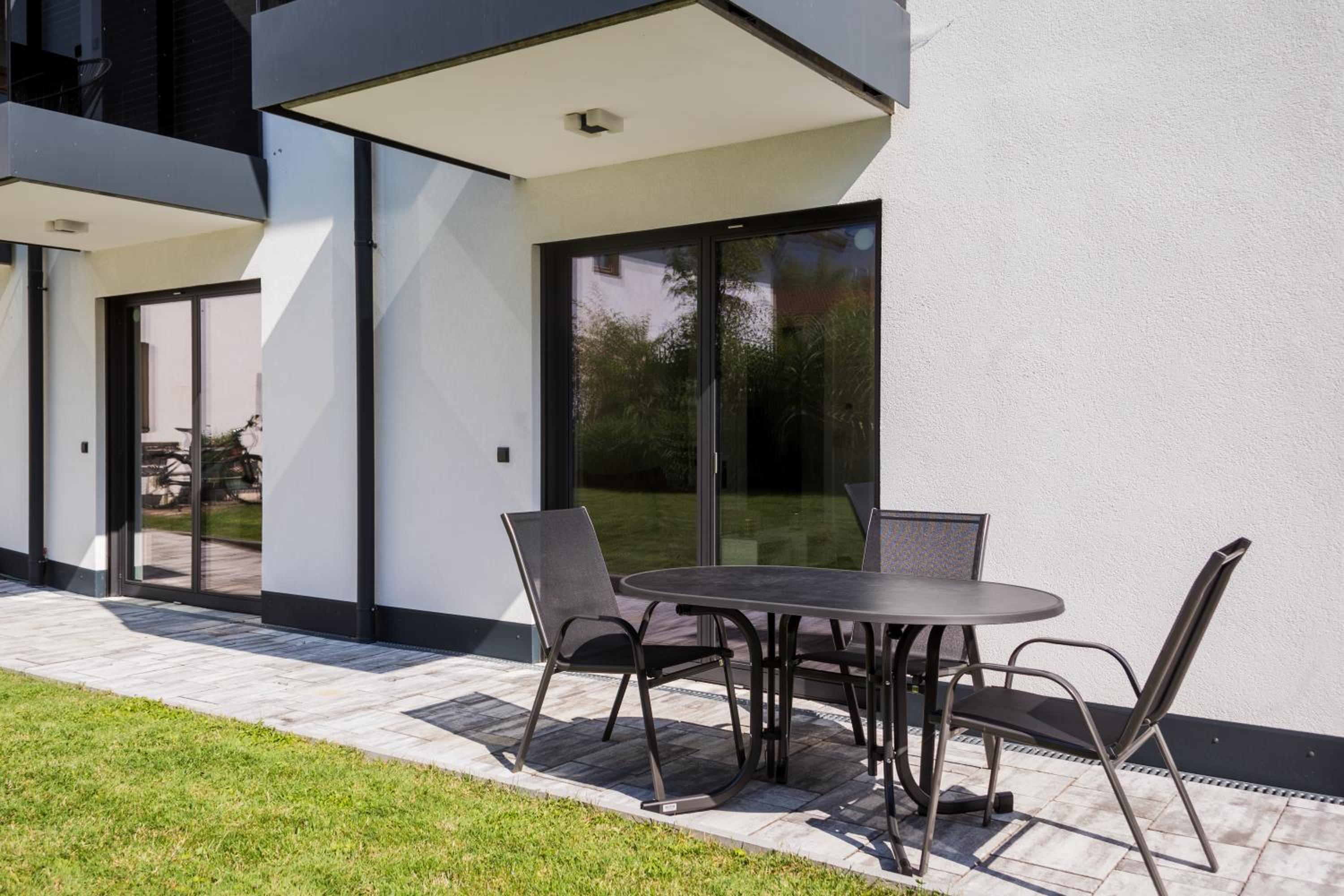 Moderne Wohnung mit Terrasse
