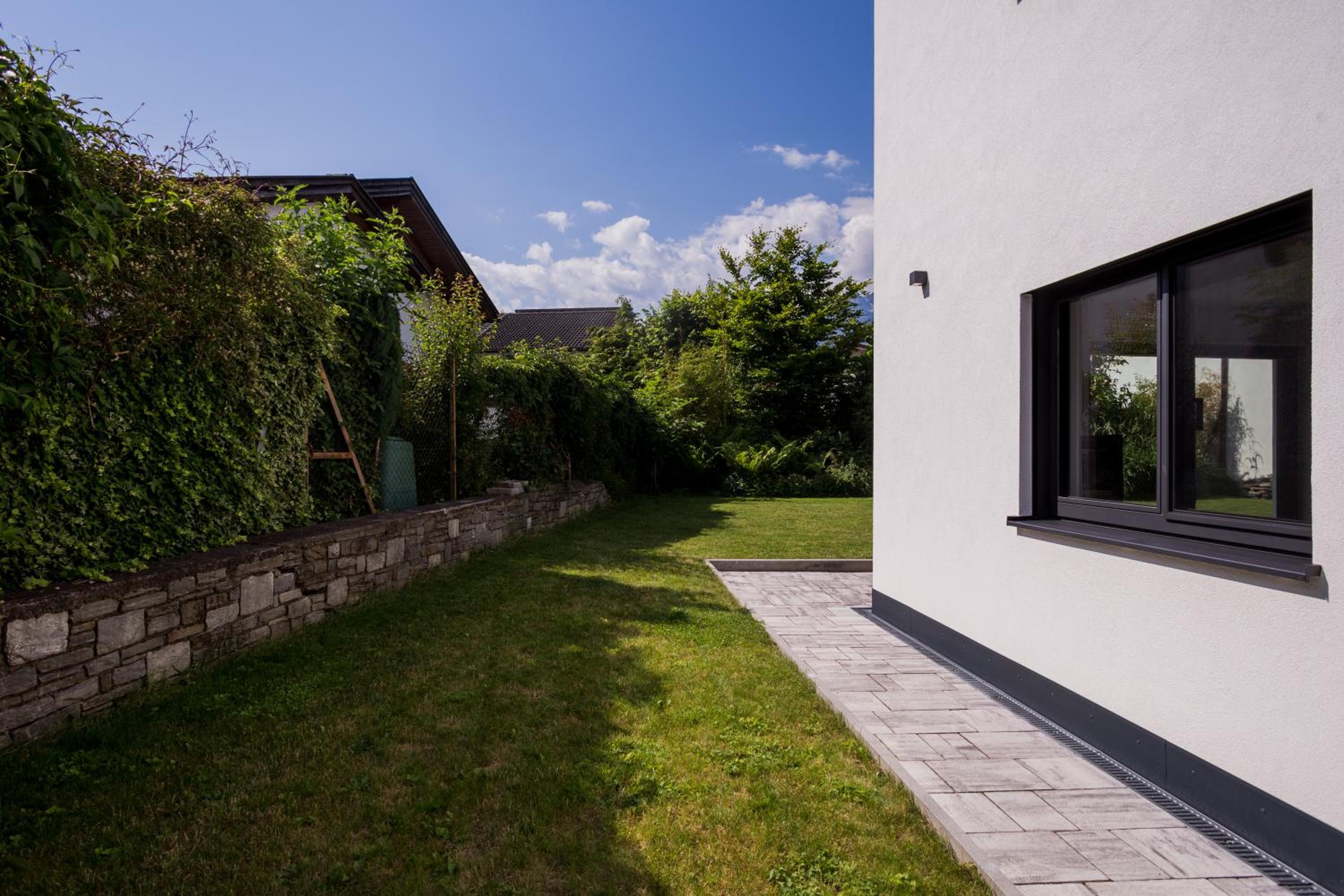 Moderne Wohnung mit Terrasse