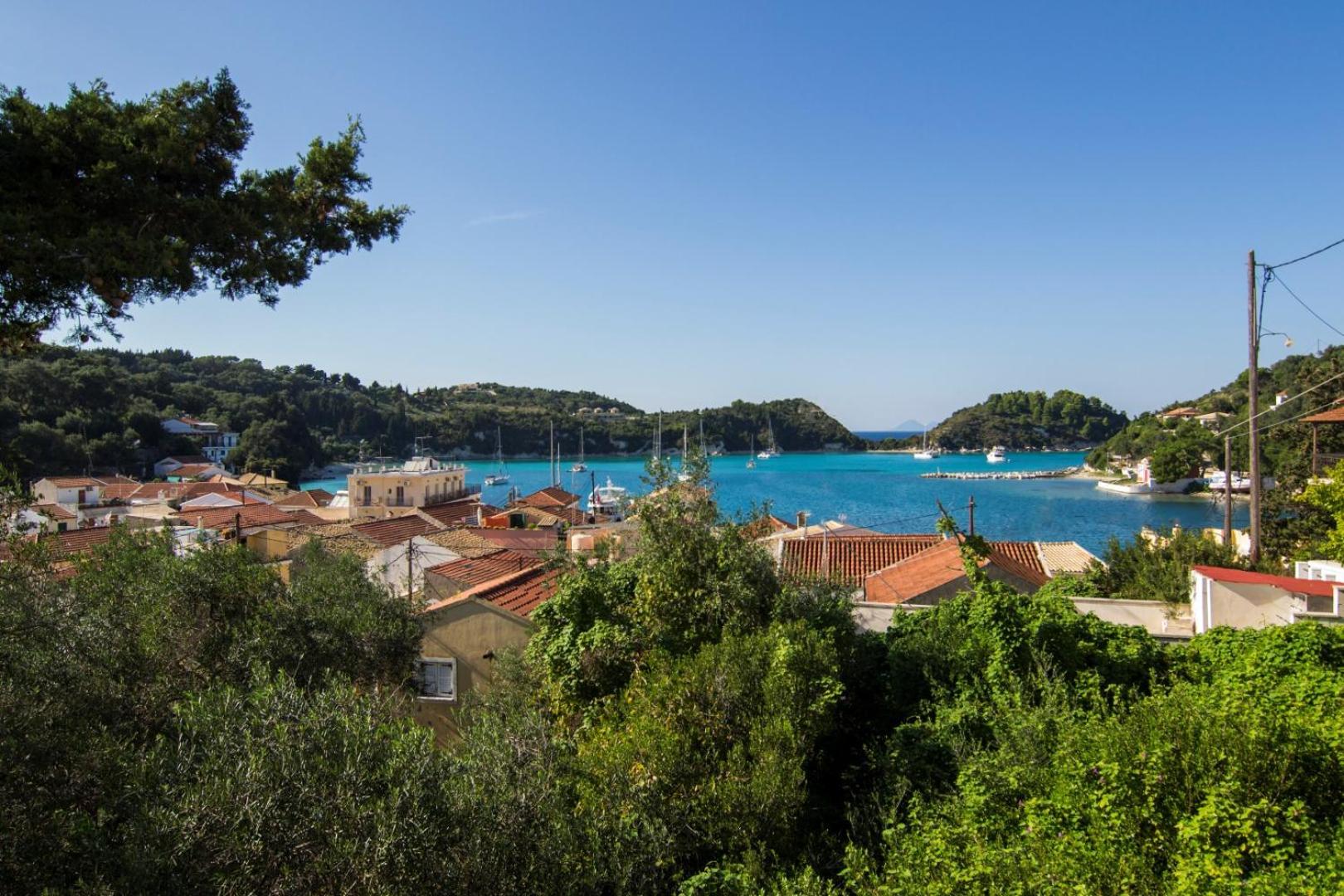 Eritha Apartments & Studios photo 2