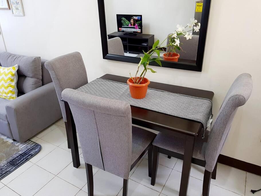 Entire Unit Fully Air-conditioned with Hi-Speed WiFi