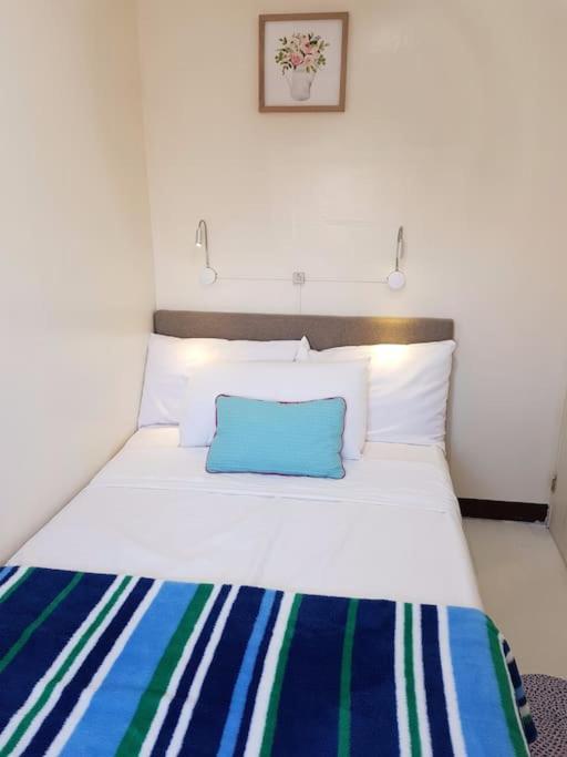 Entire Unit Fully Air-conditioned with Hi-Speed WiFi
