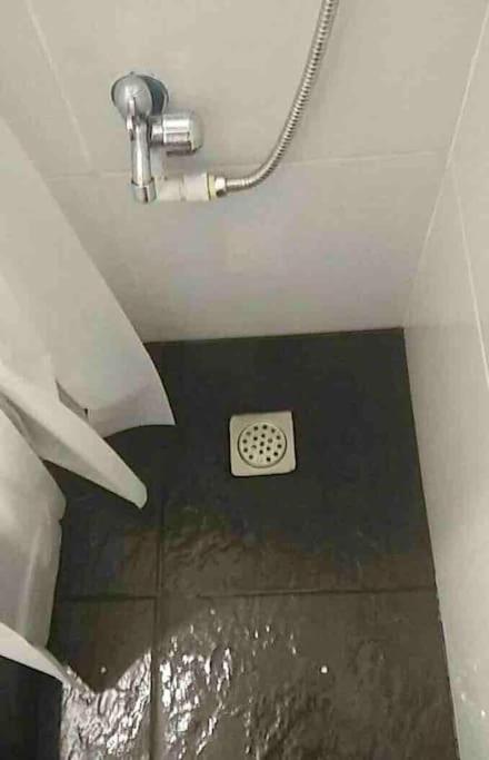 Entire Unit Fully Air-conditioned with Hi-Speed WiFi