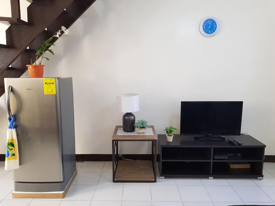 Entire Unit Fully Air-conditioned with Hi-Speed WiFi