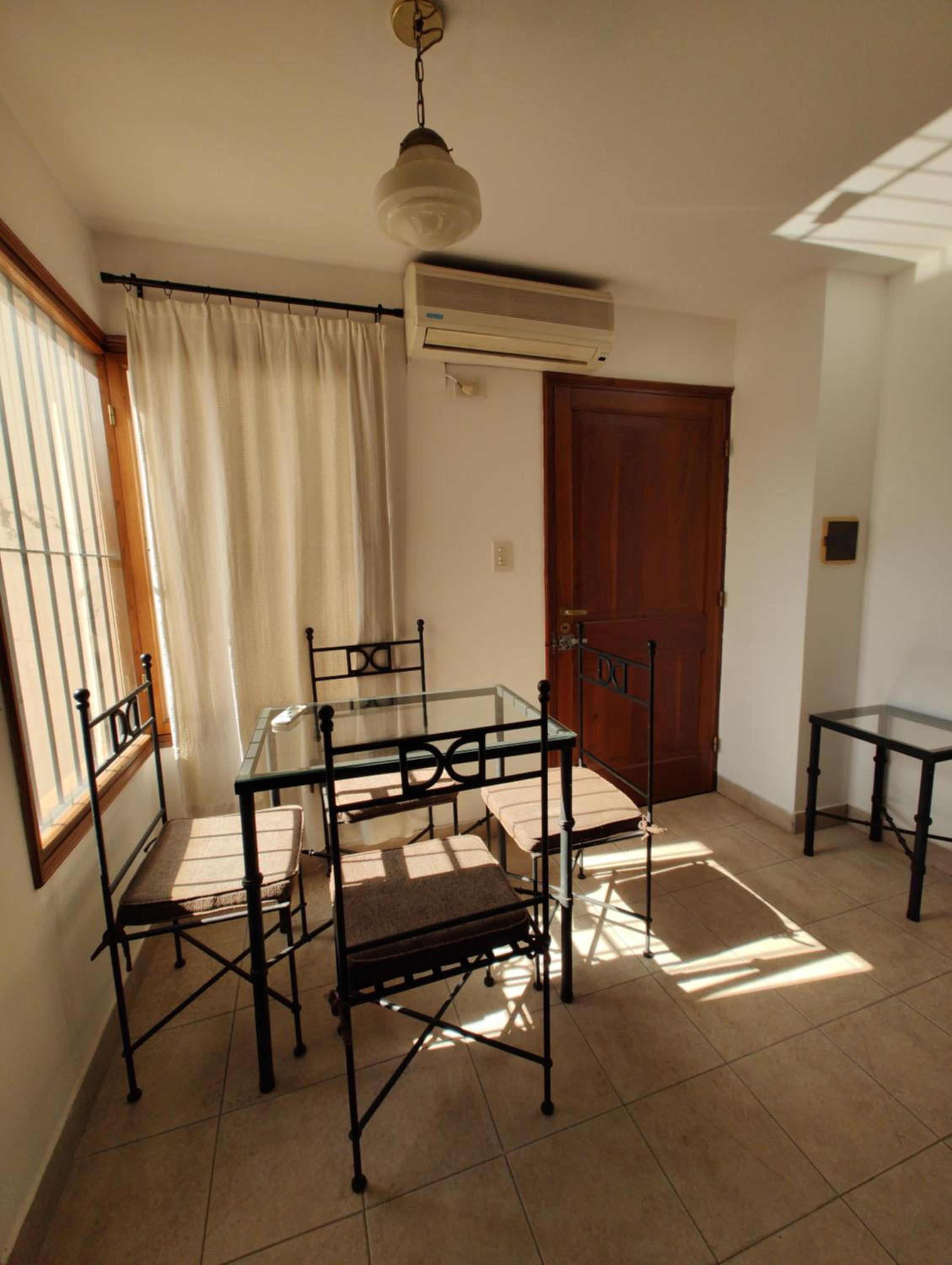 HERMOSO DEPARTAMENTO CENTRICO
