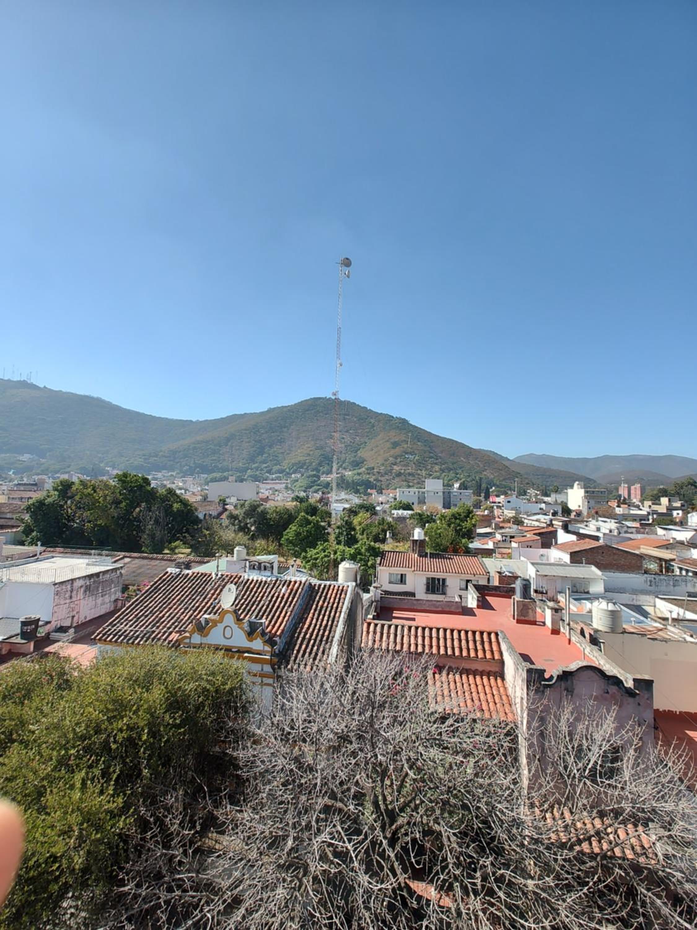 HERMOSO DEPARTAMENTO CENTRICO