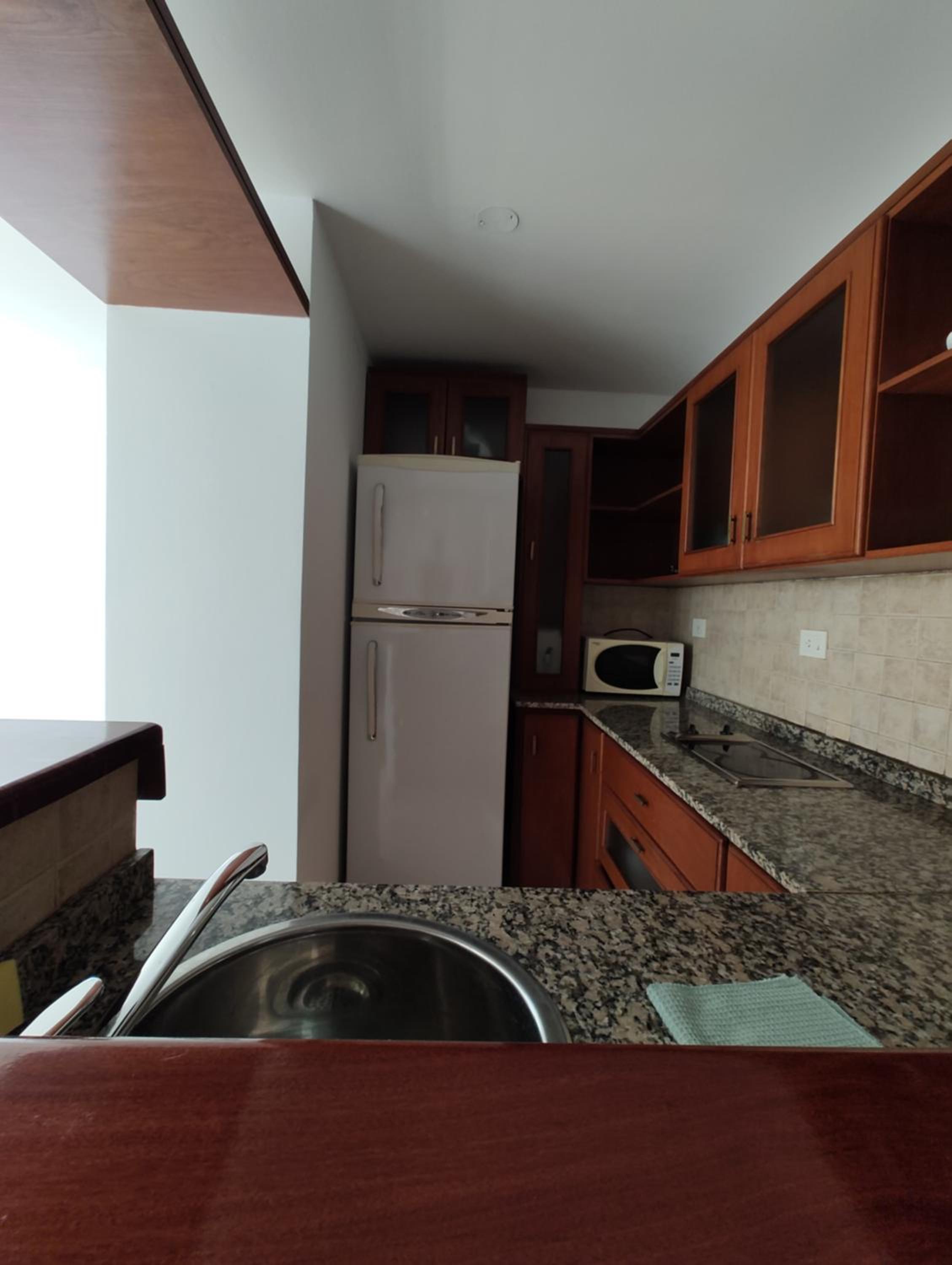 HERMOSO DEPARTAMENTO CENTRICO