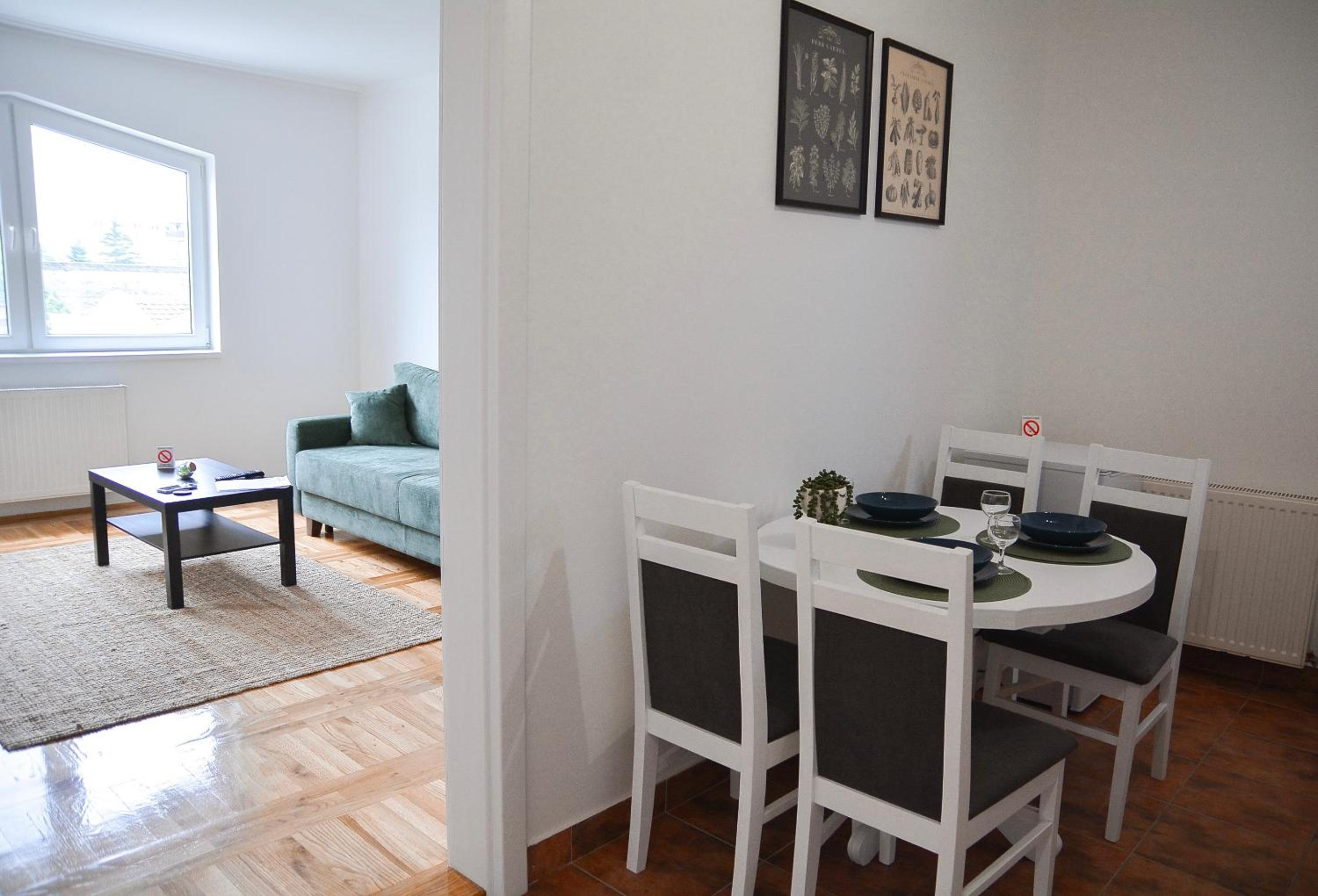 CROWN apartment 2