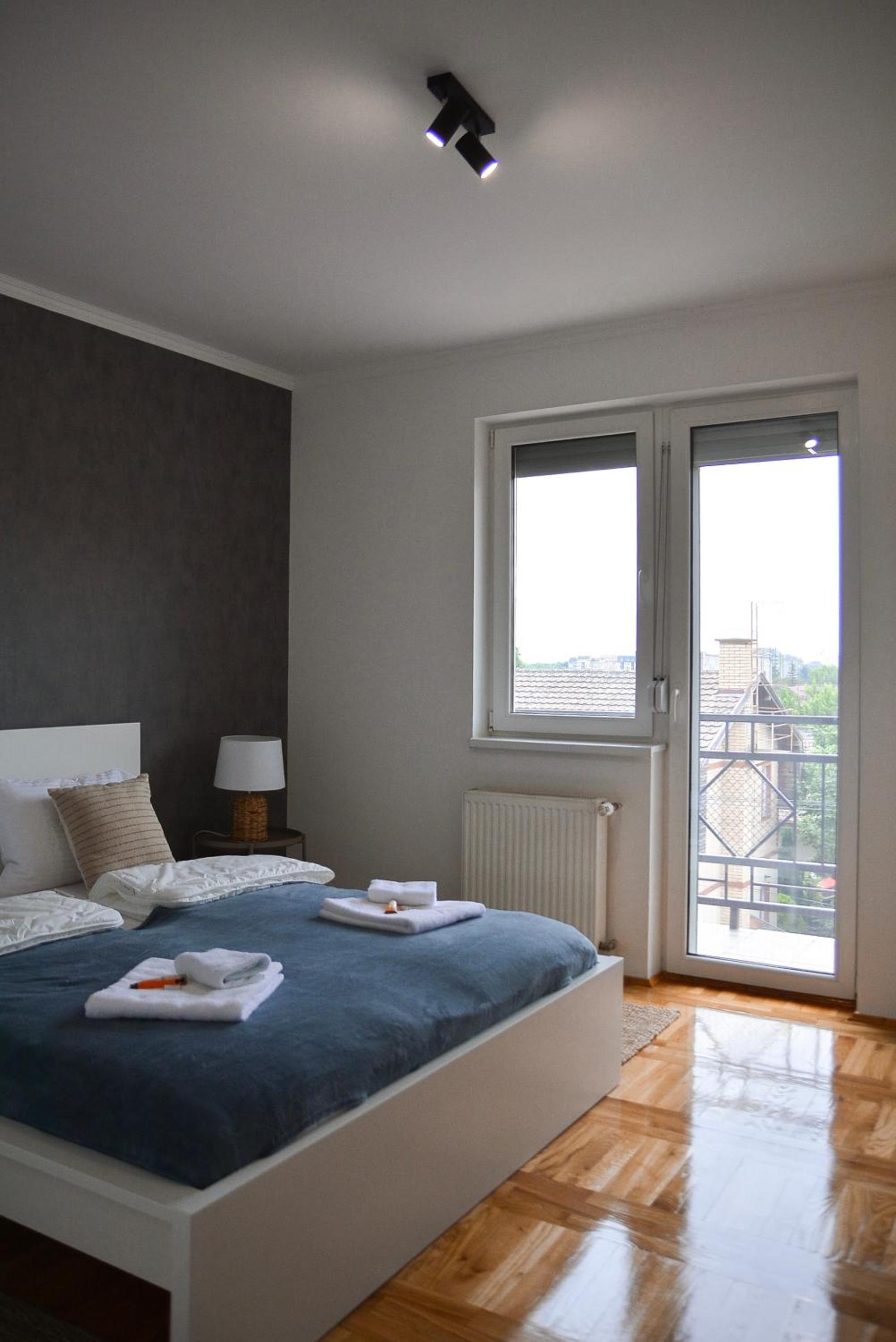 CROWN apartment 2