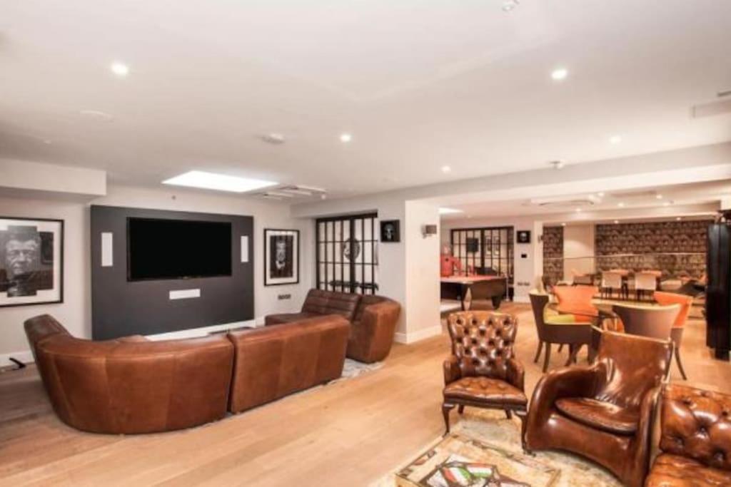 lounge