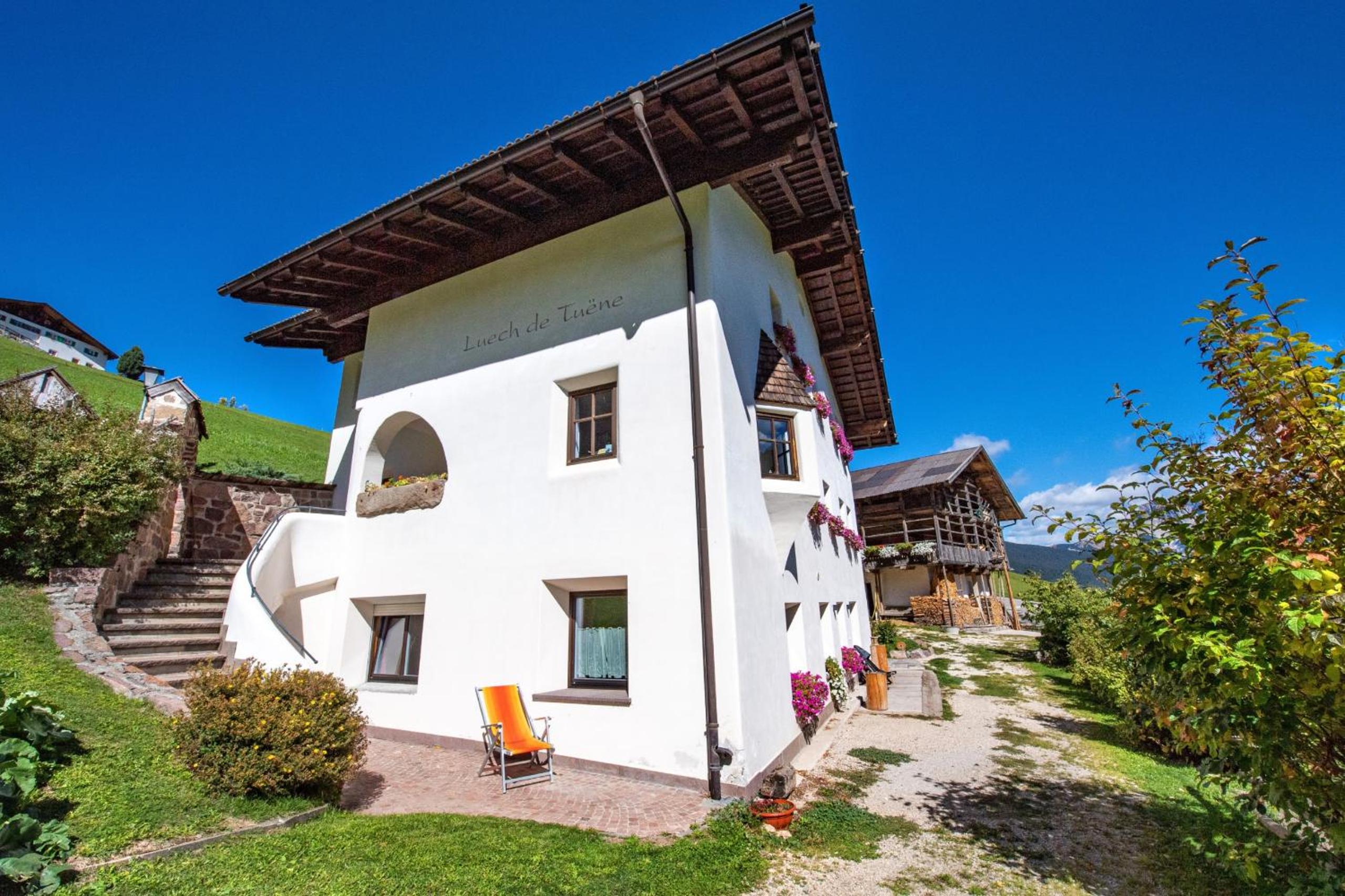 Agriturismo Apartments Tuene
