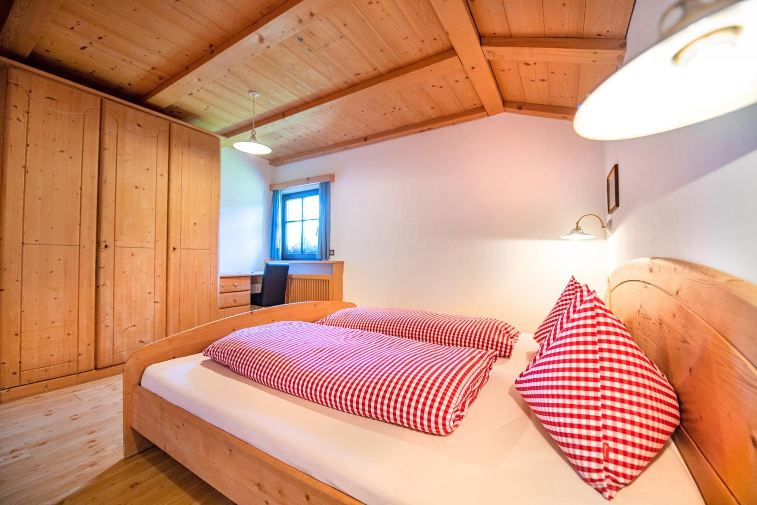 Agriturismo Apartments Tuene