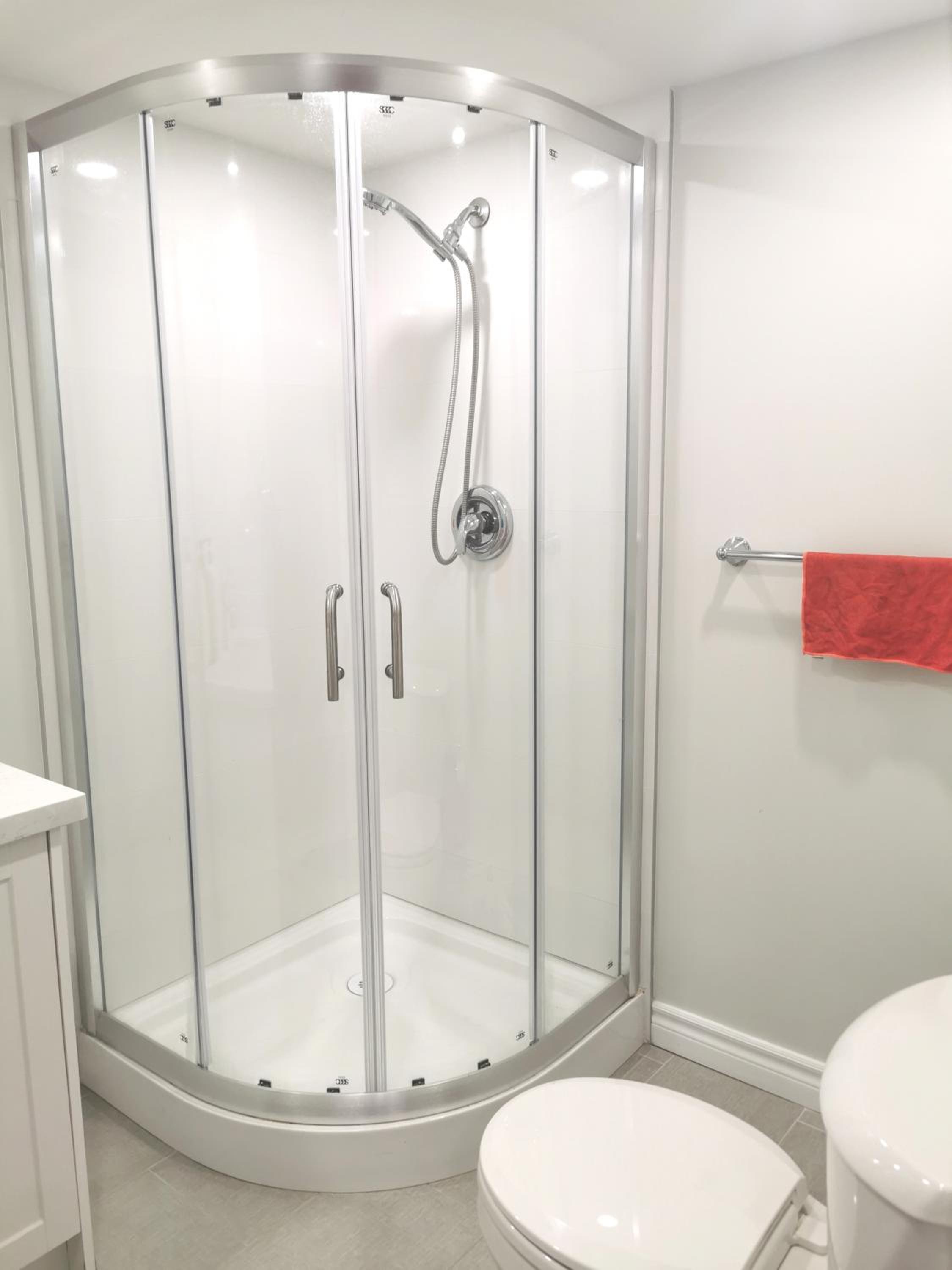 Perfect location comfort private house lower level 2 bedroom unit