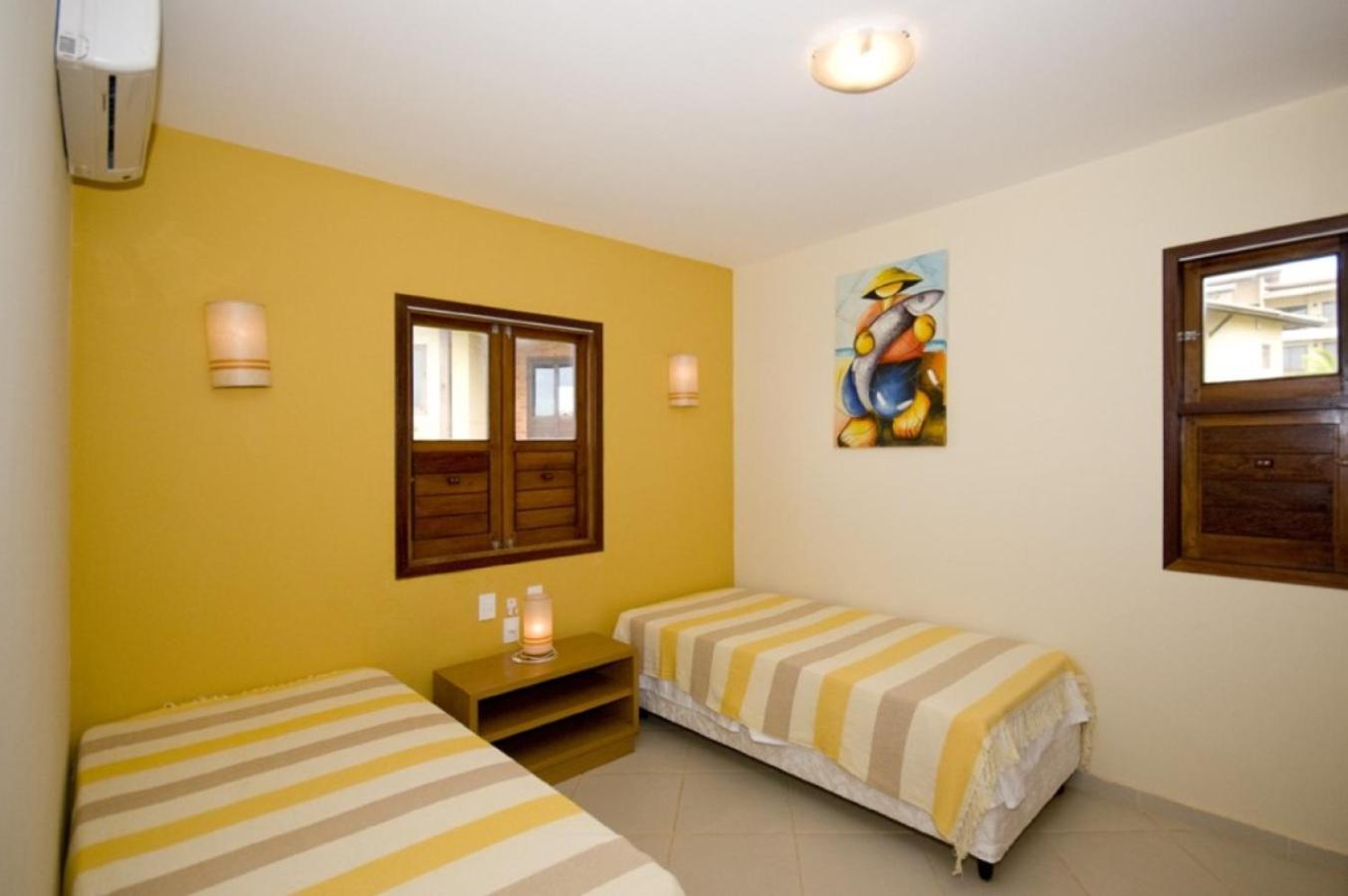 Casa espetacular em condomínio pé-na-areia, RZ15