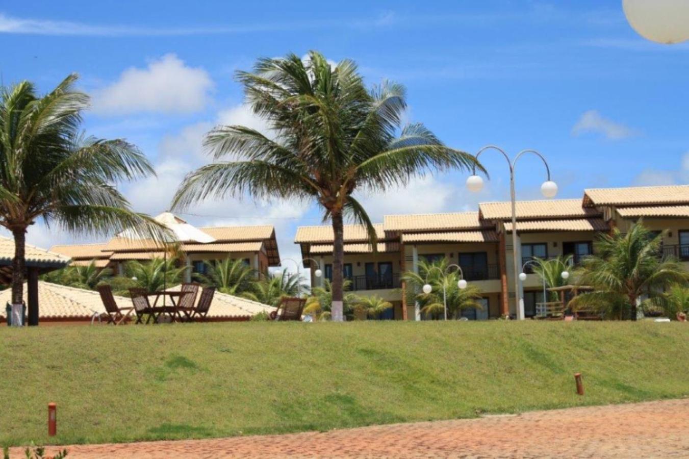 Casa espetacular em condomínio pé-na-areia, RZ15