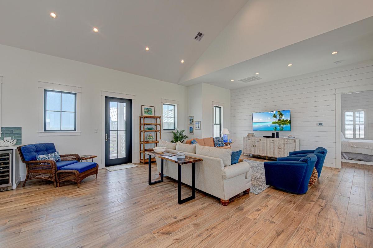 Meribella Beautiful beachfront home with boardwalk to the beach view 4