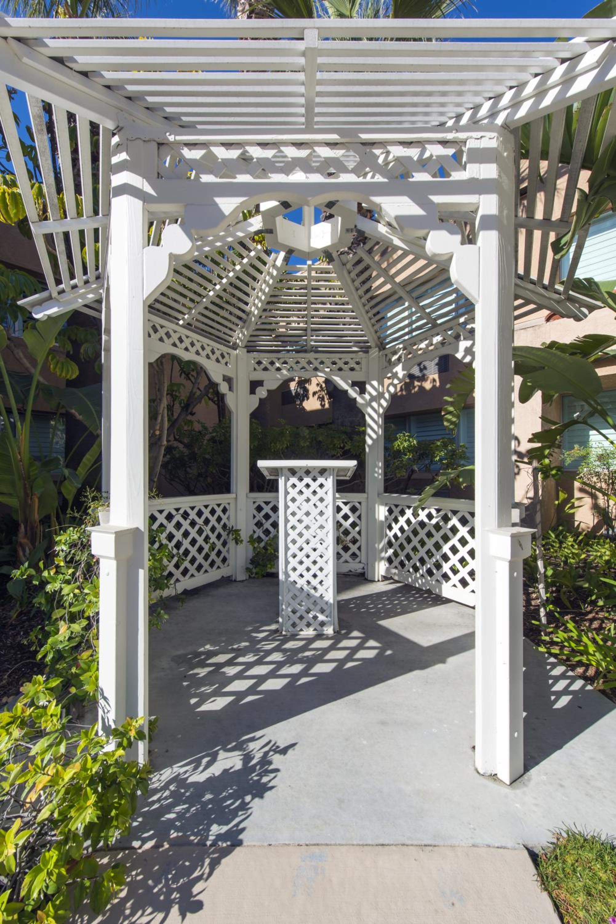 Grand Vista Hotel - Property Image 2