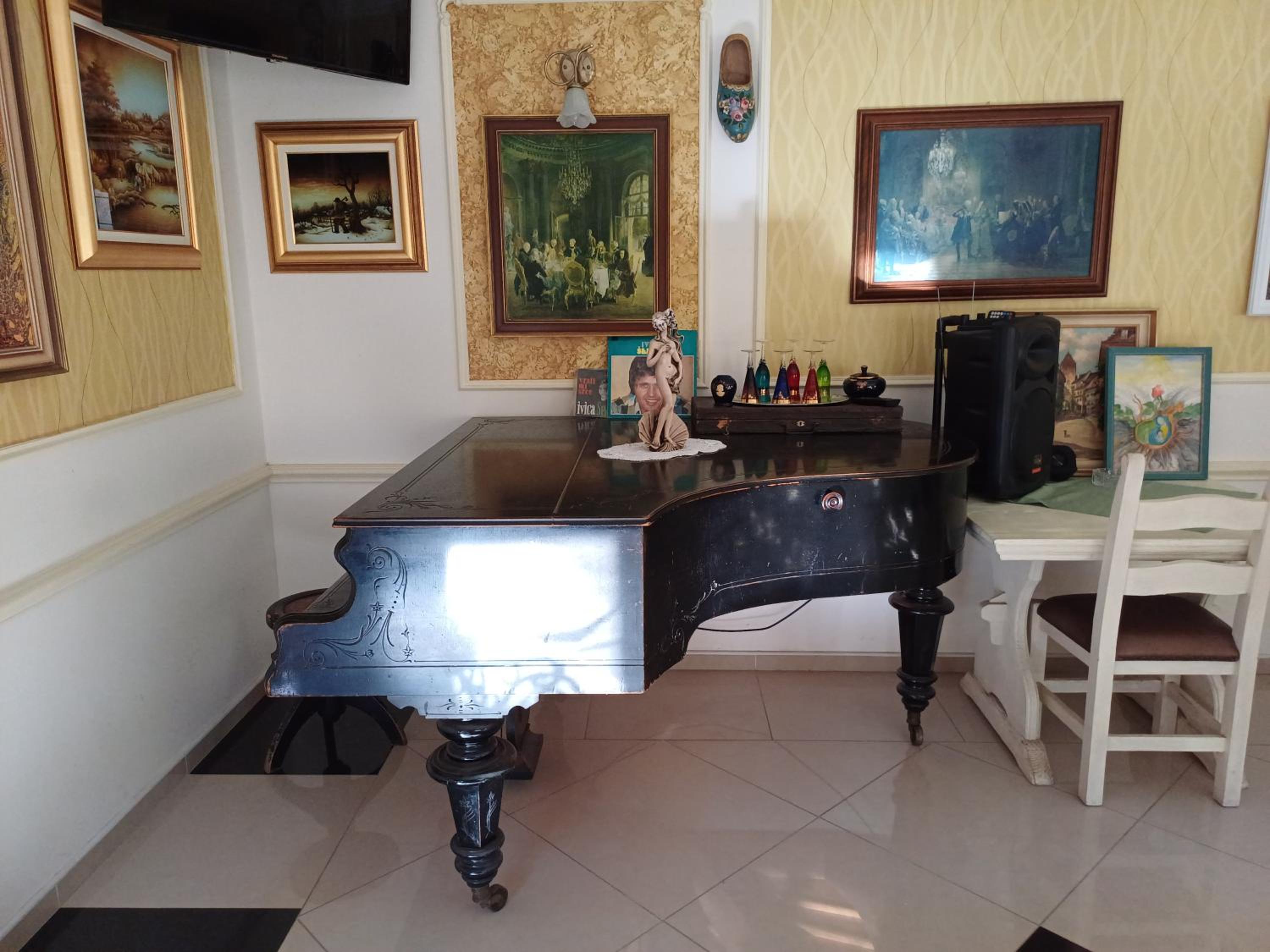 Photo 17