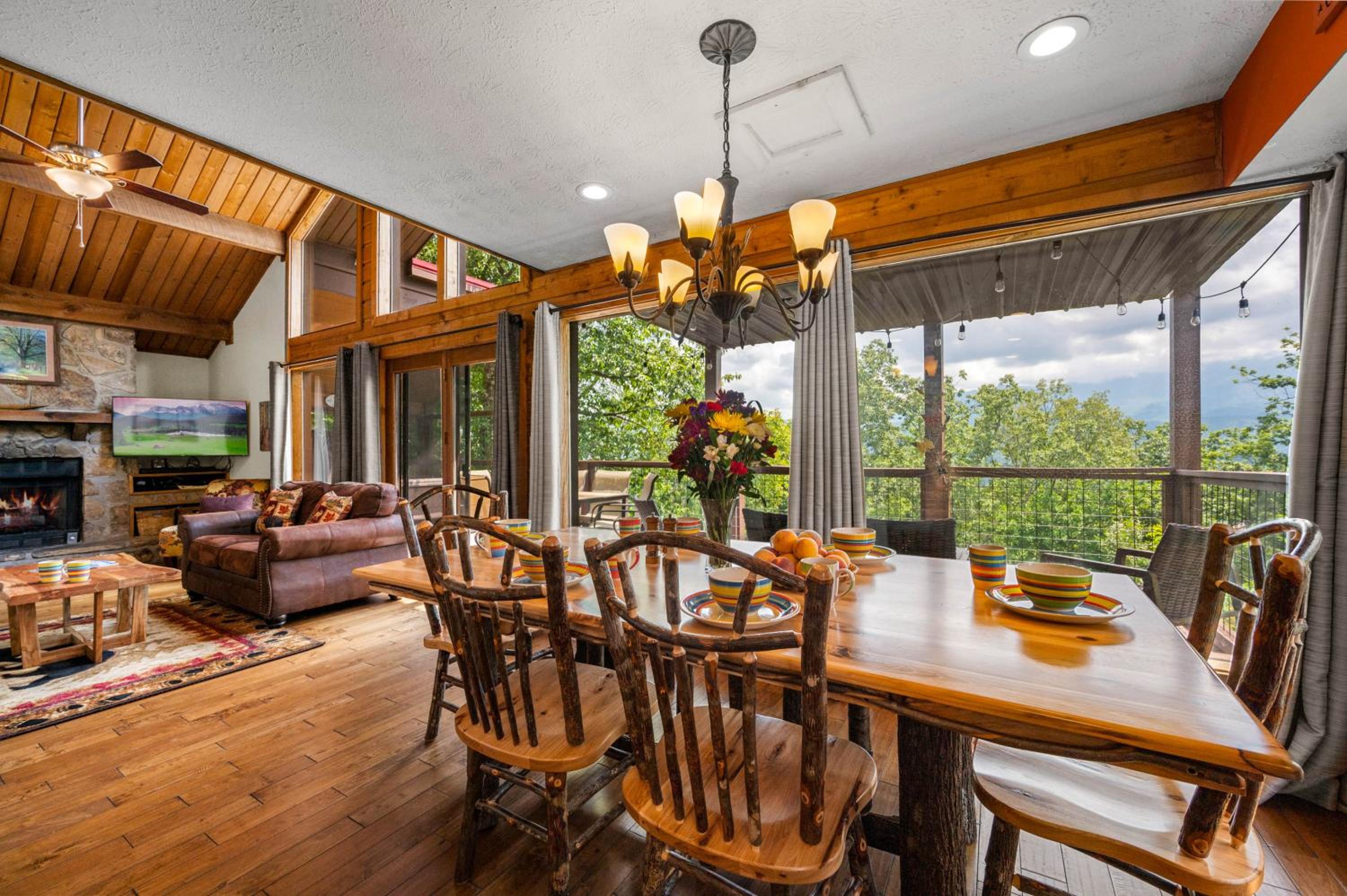 Twinflower Summit - Incredible views, pet friendly! view 5