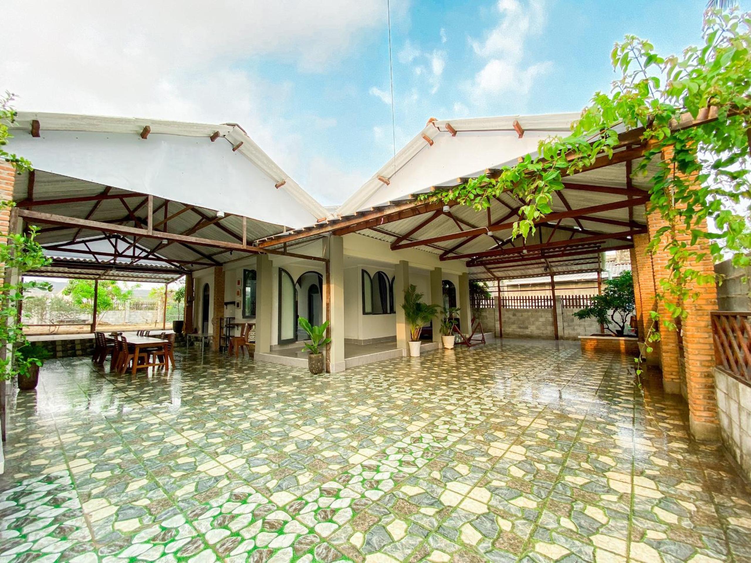Le Villa Ke Ga Lighthouse view 3