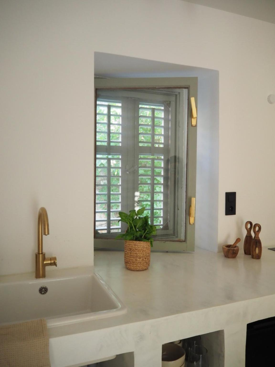 mi sestre – Studio Apartment Hvar Vrisnik view 3