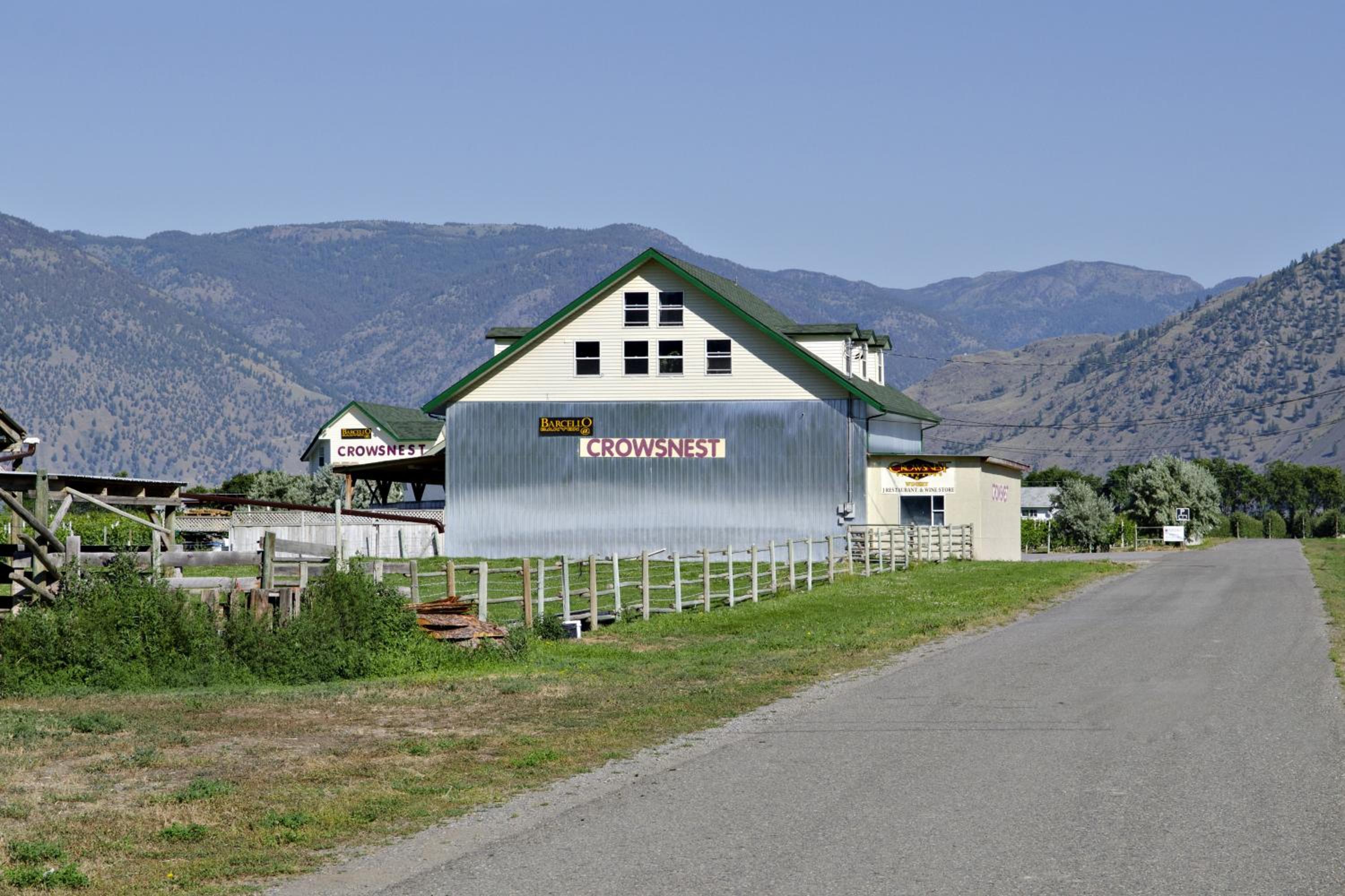 Crowsnest Vineyards Guesthouse