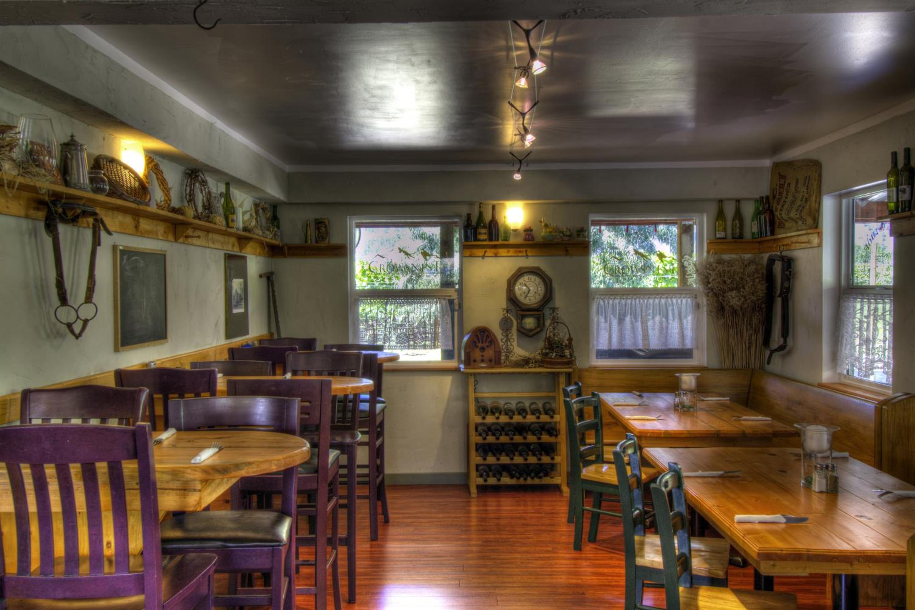 Crowsnest Vineyards Guesthouse