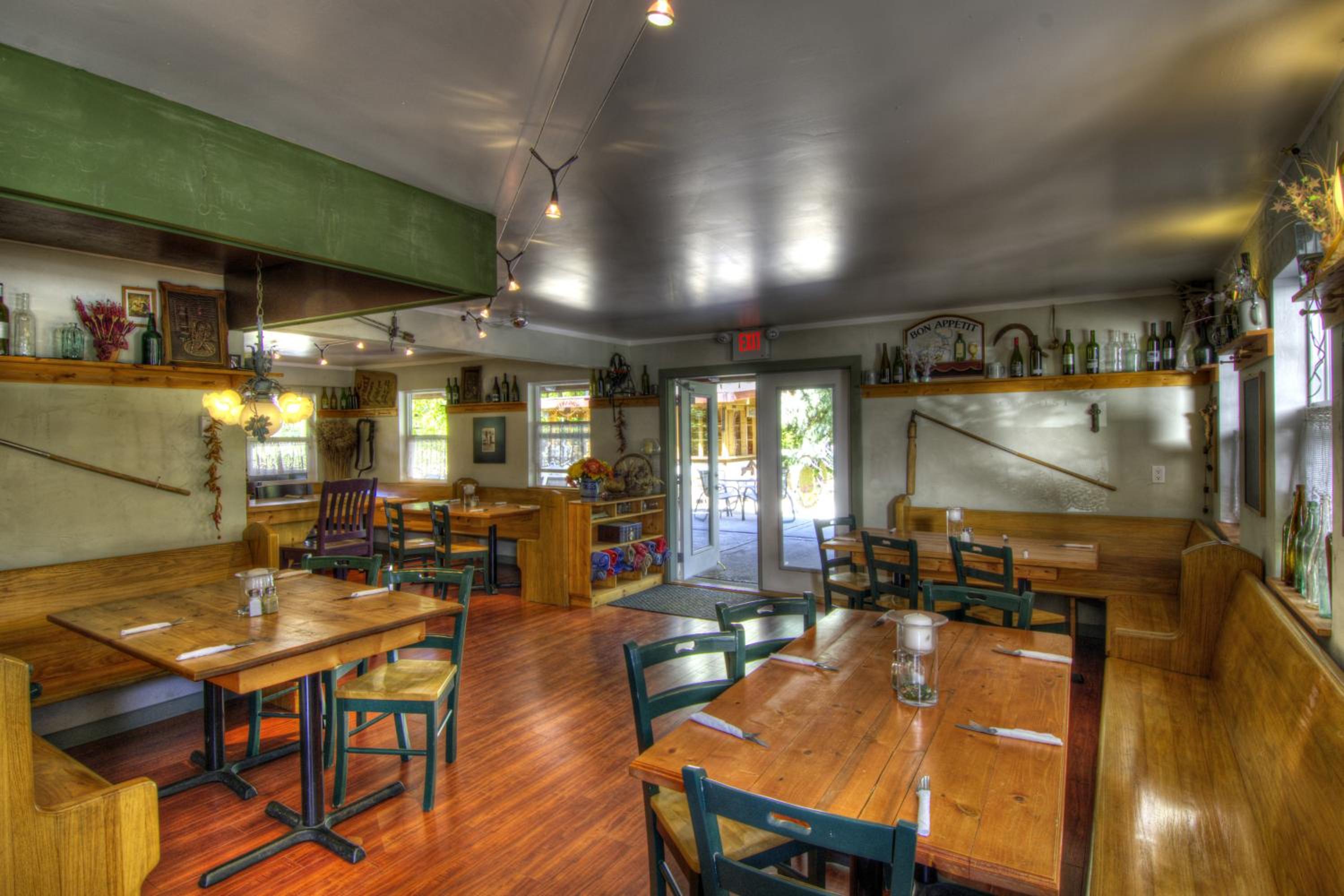 Crowsnest Vineyards Guesthouse