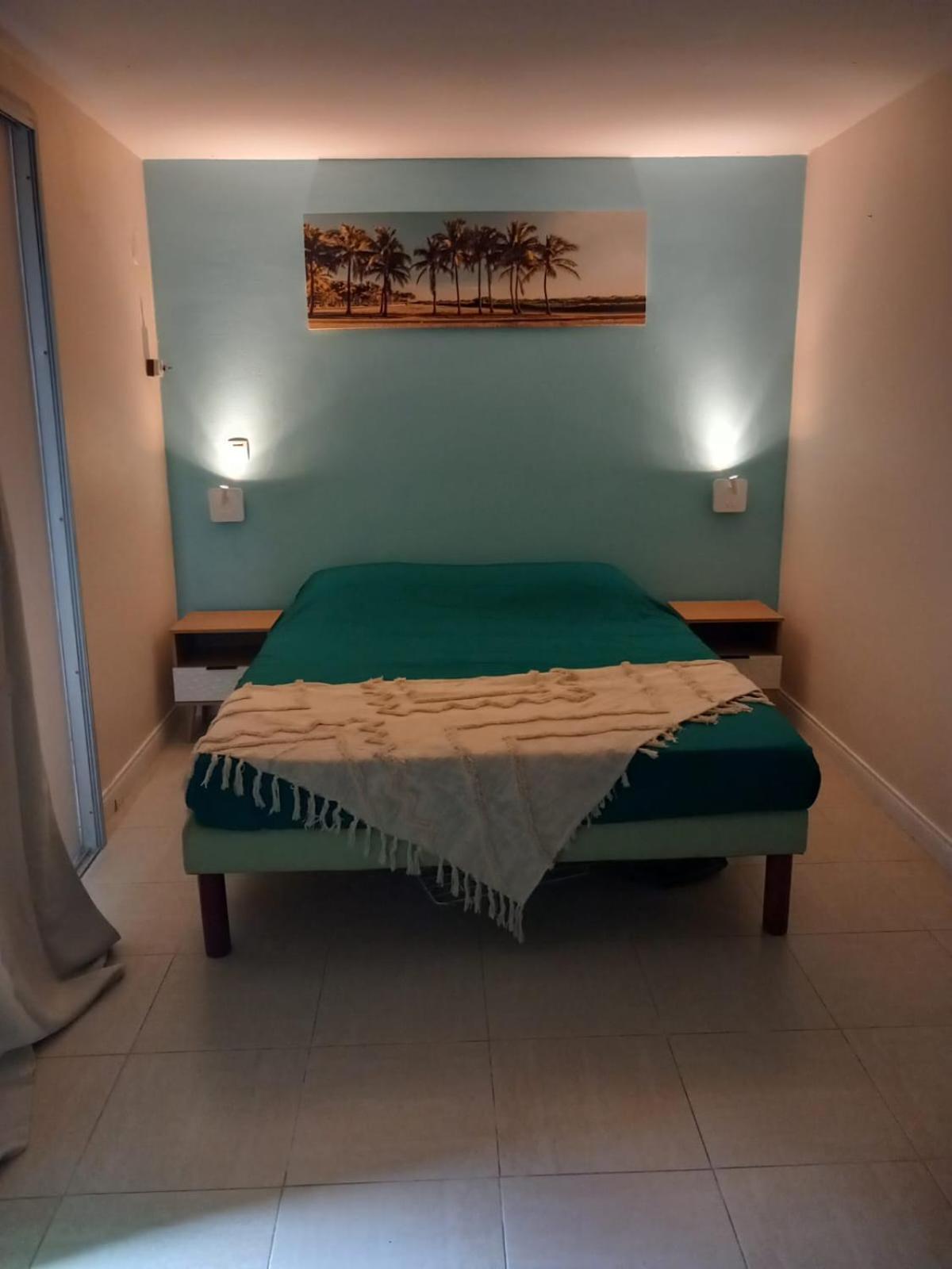 Appartement bord de mer Sainte Anne Martinique view 3