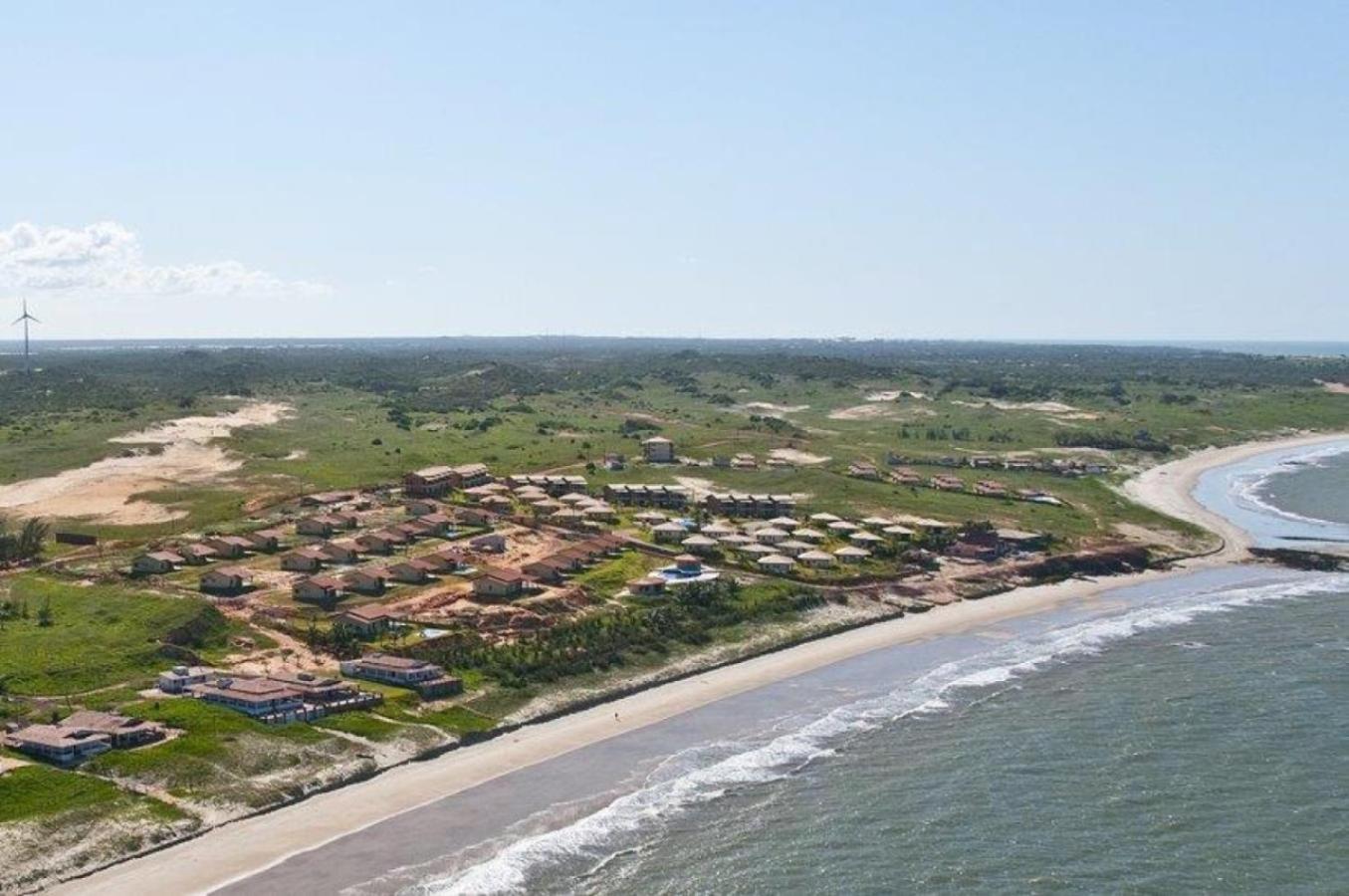 Casa espetacular em condomínio pé-na-areia, PZ11