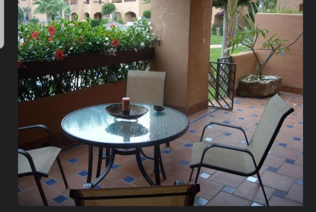 Hotel Apartamento entre Estepona y Marbella - Image 1