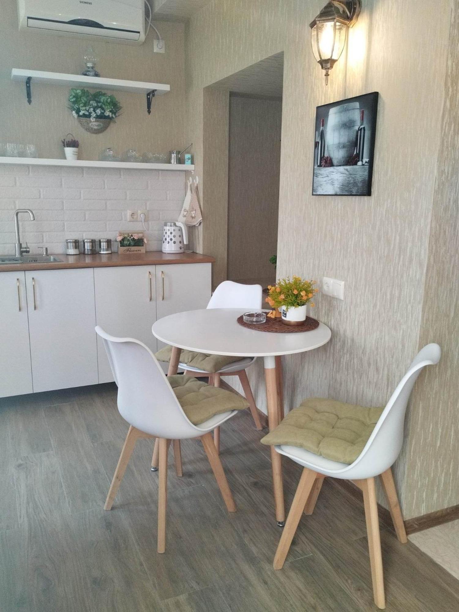 Metekhi Apartments