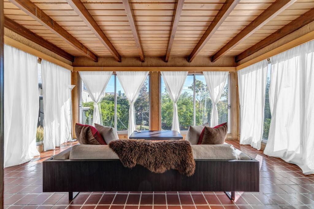 Estate Downtown SLC, Hot Tub, Sleeps 18, King Bed view 5
