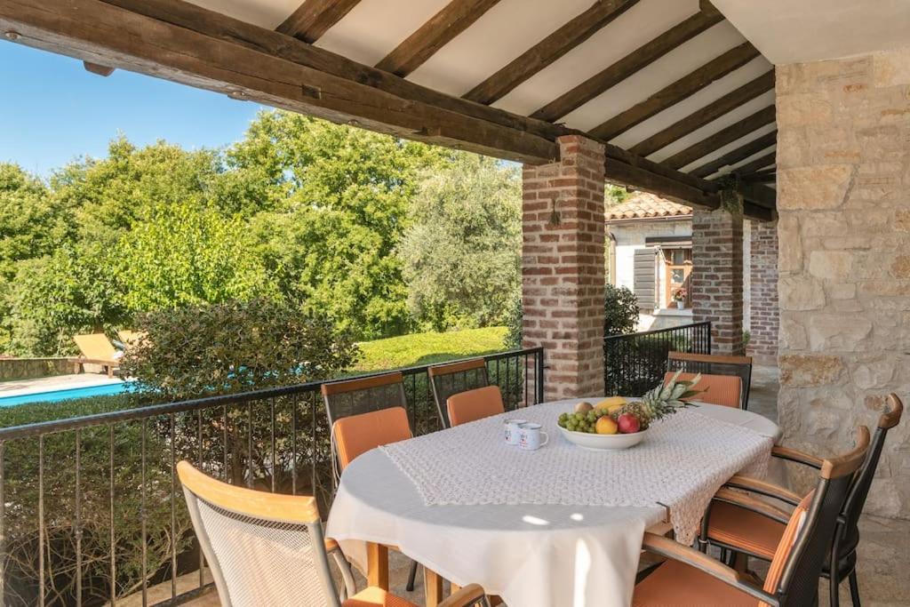 Villa Lunaria - Istrian Villa with pool view 2